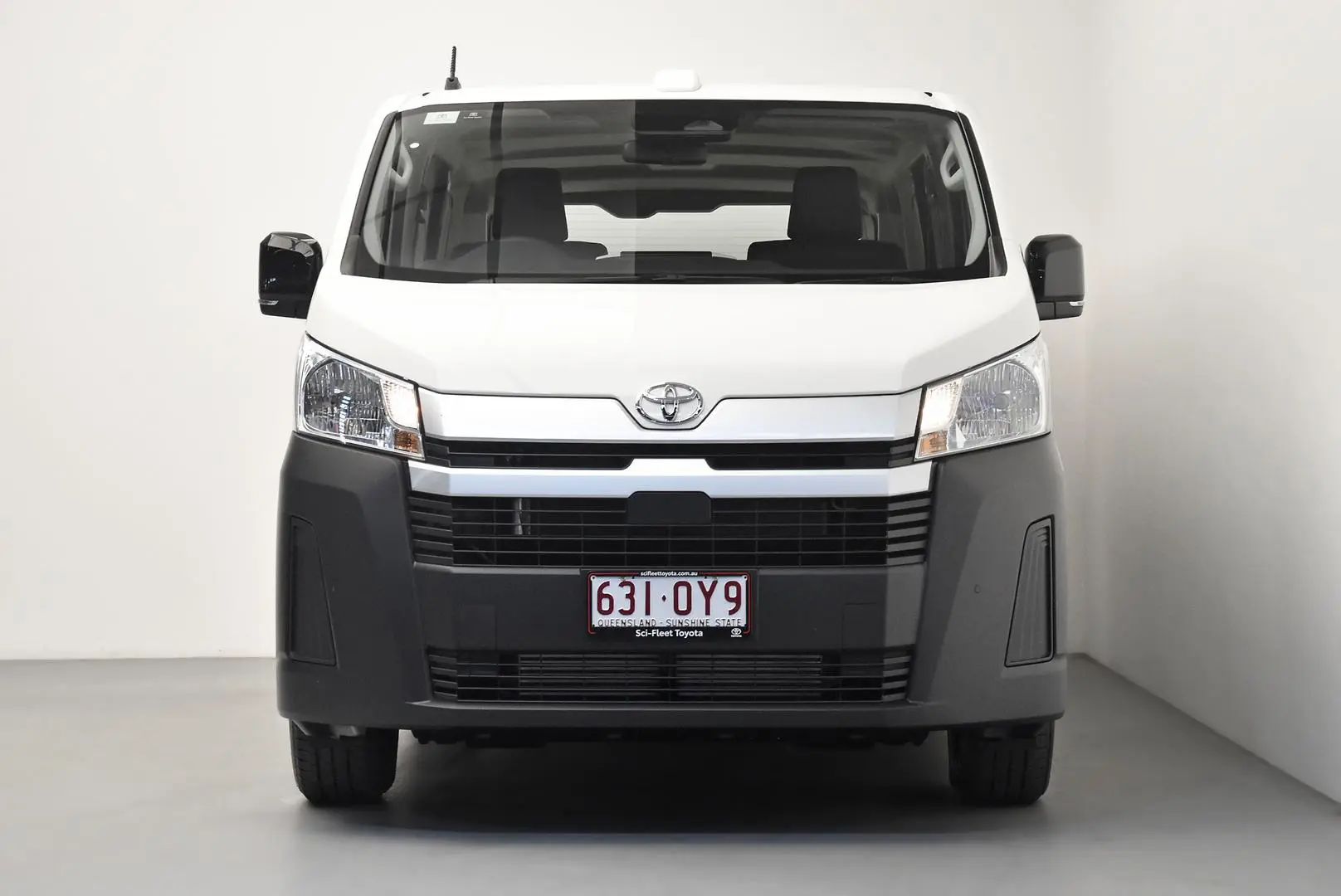 2025 Toyota Hiace Gallery Image 2