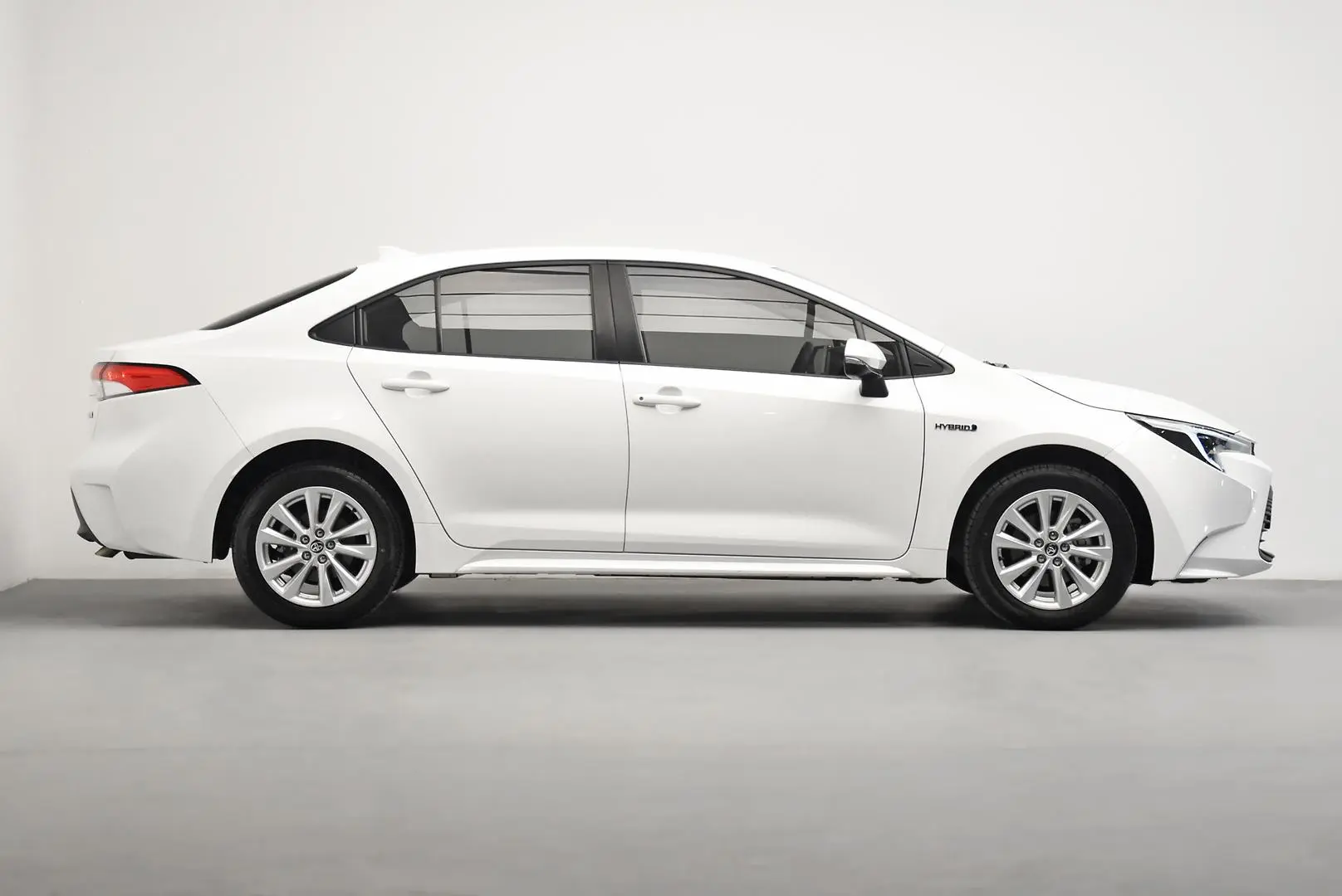 2024 Toyota Corolla Gallery Image 3