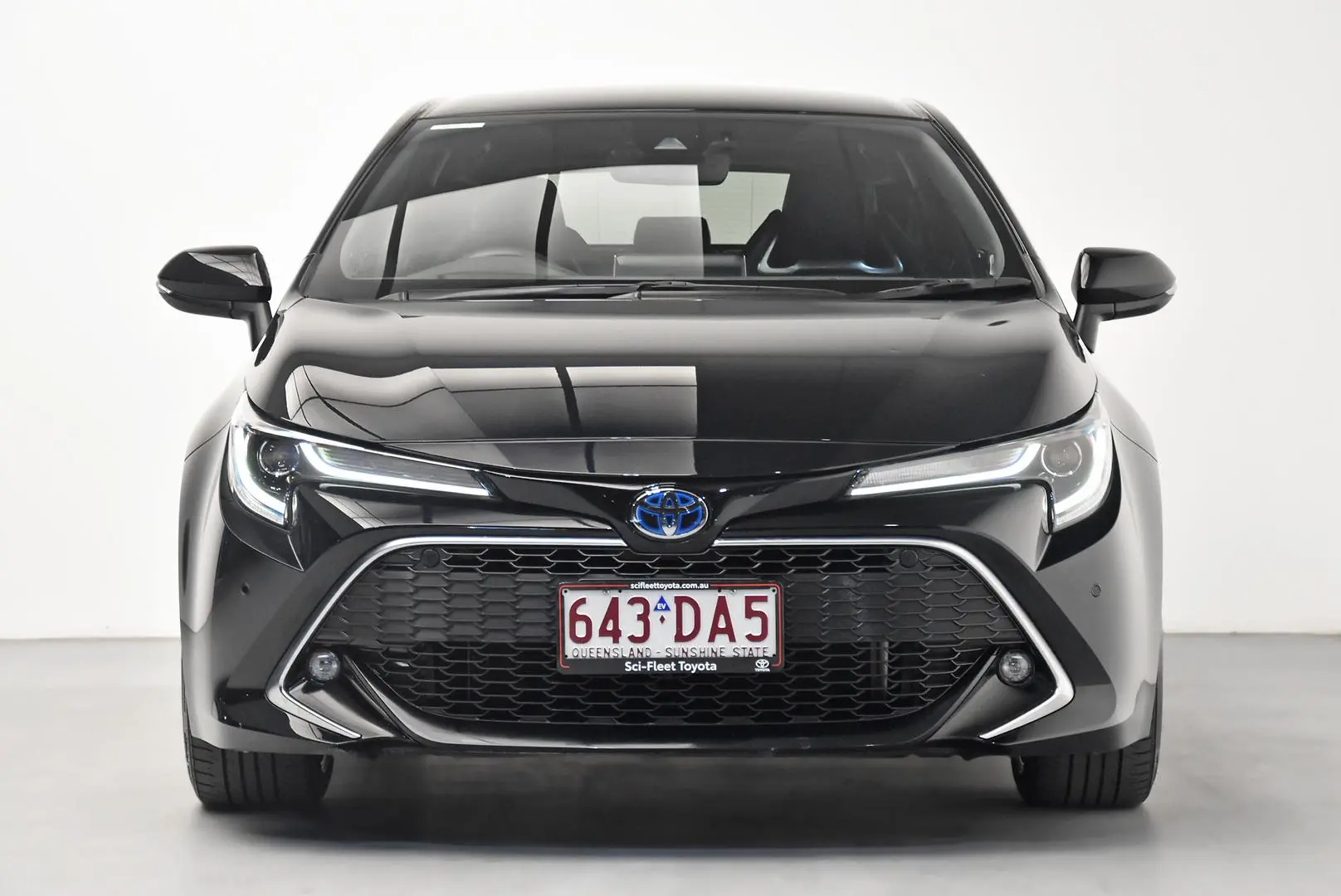 2021 Toyota Corolla Gallery Image 2