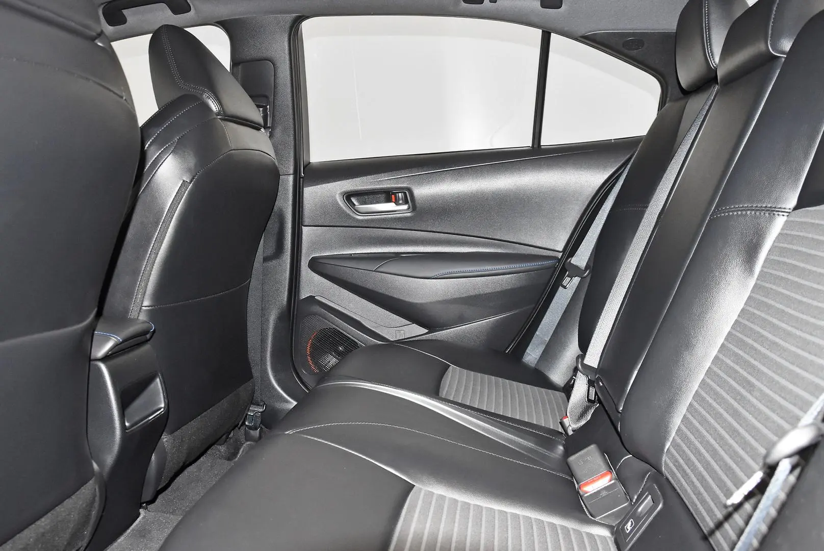 2020 Toyota Corolla Gallery Image 19