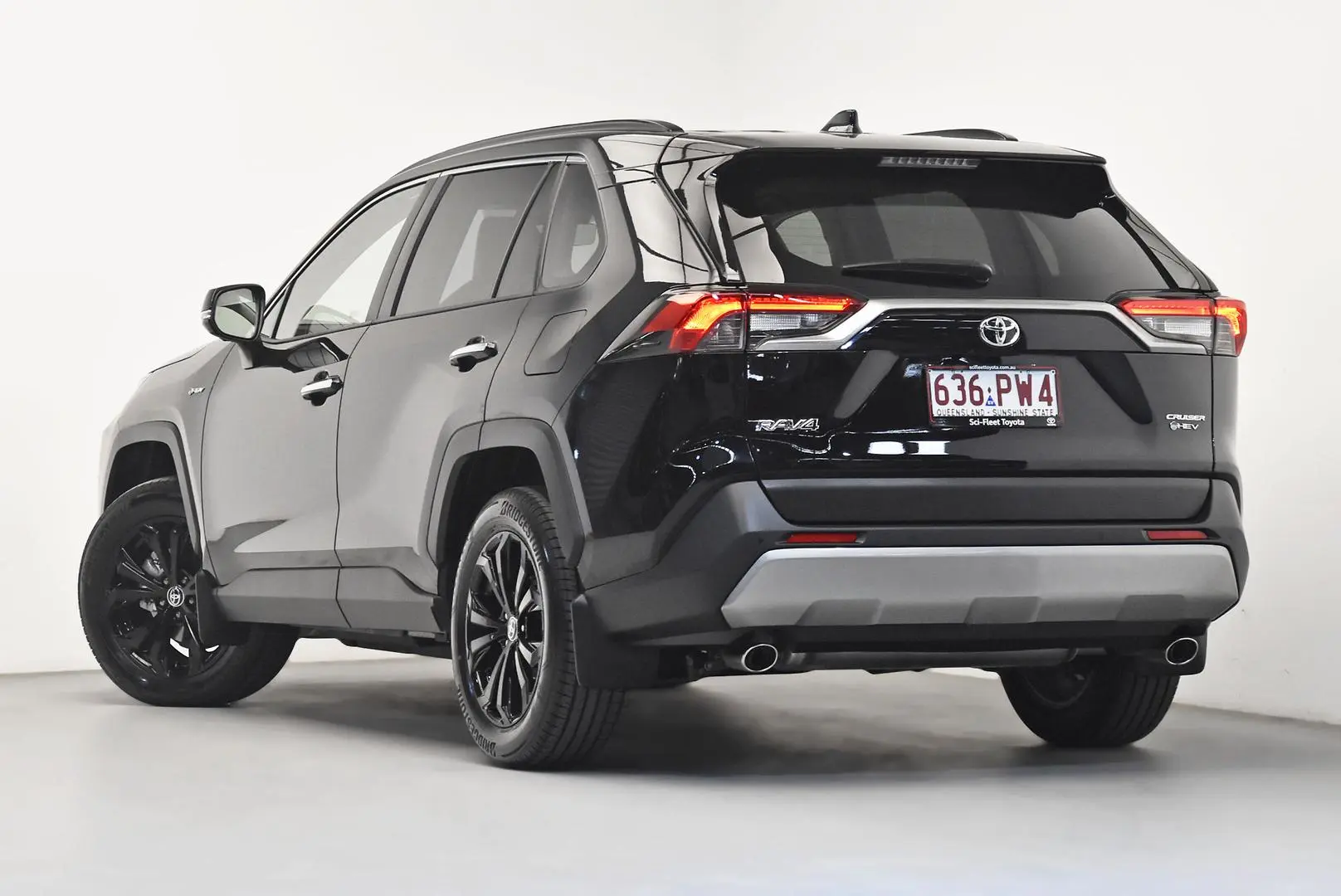 2025 Toyota RAV4 Gallery Image 5