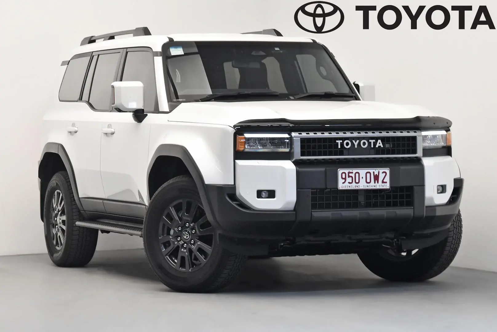 2025 Toyota Landcruiser Prado Gallery Image 1