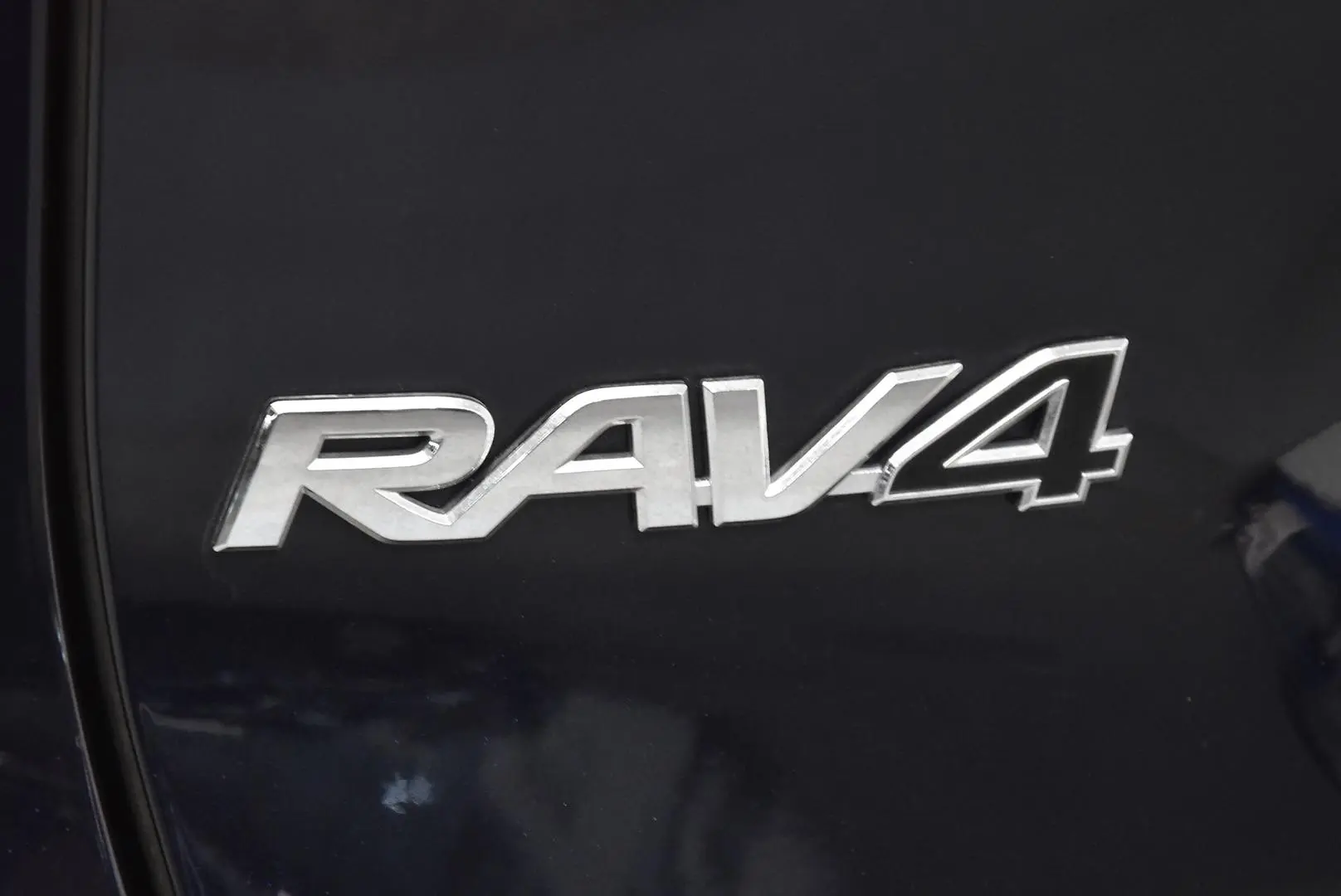 2024 Toyota RAV4 Gallery Image 7