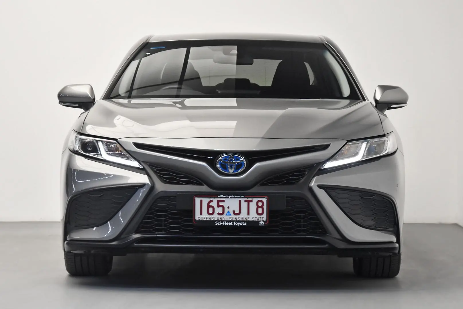 2024 Toyota Camry Gallery Image 2