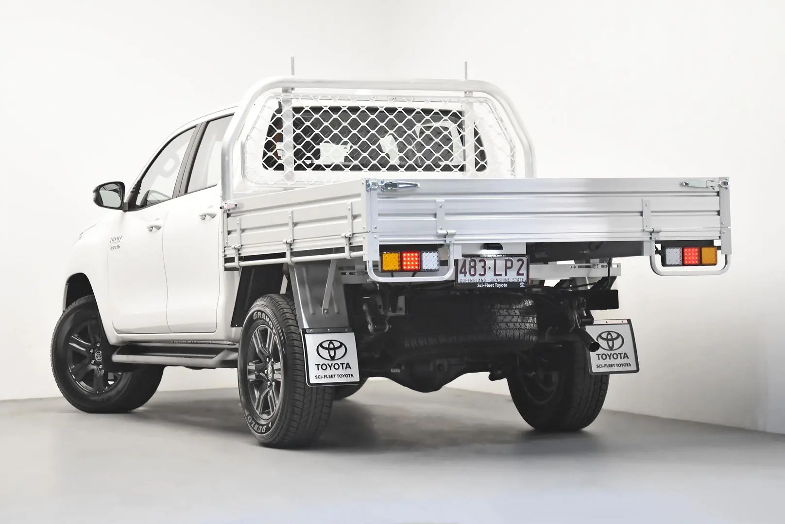 2023 Toyota Hilux Gallery Image 5