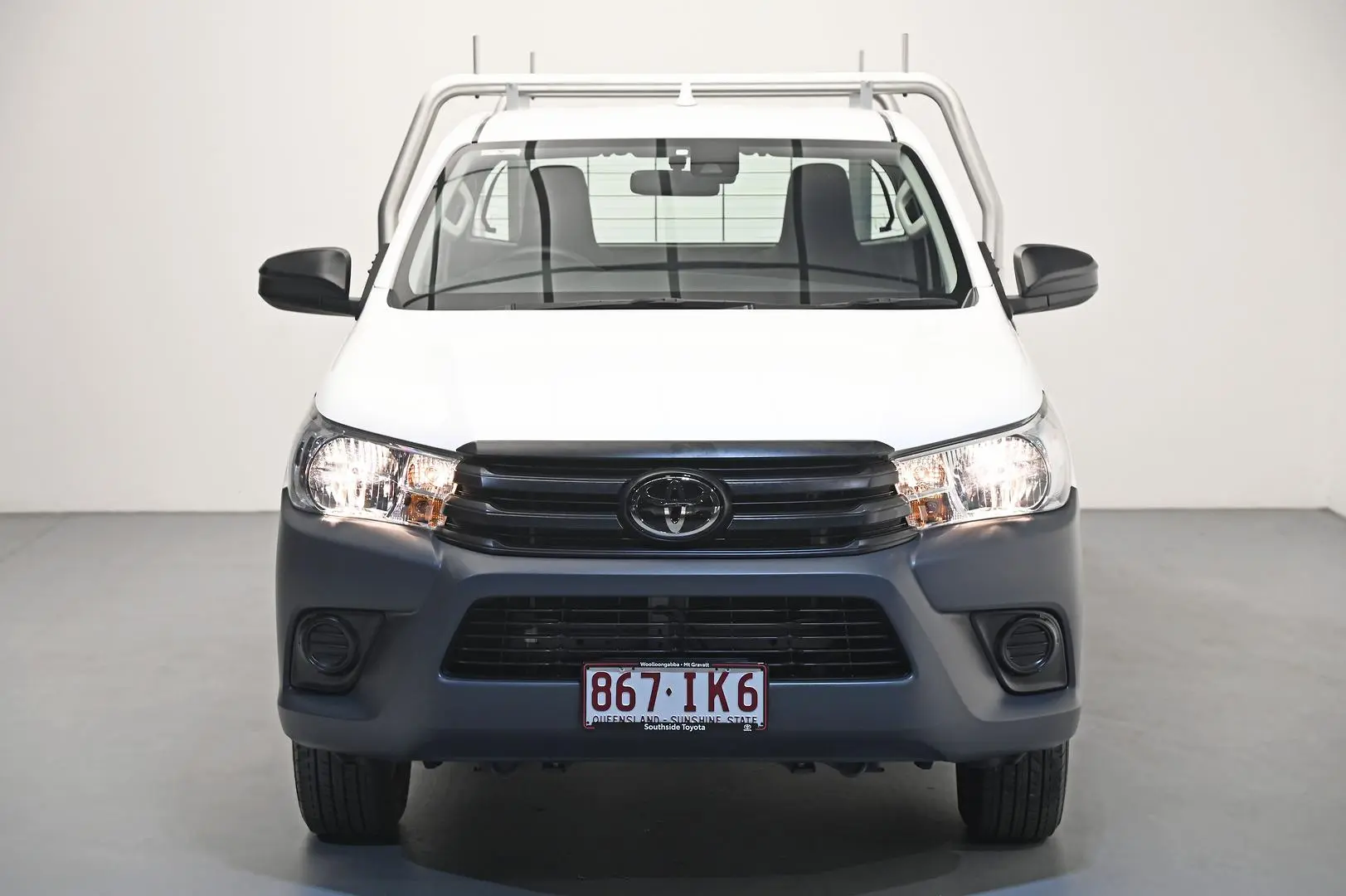 2023 Toyota Hilux Gallery Image 2