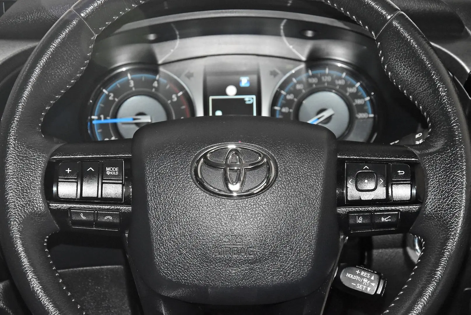 2024 Toyota Hilux Gallery Image 16