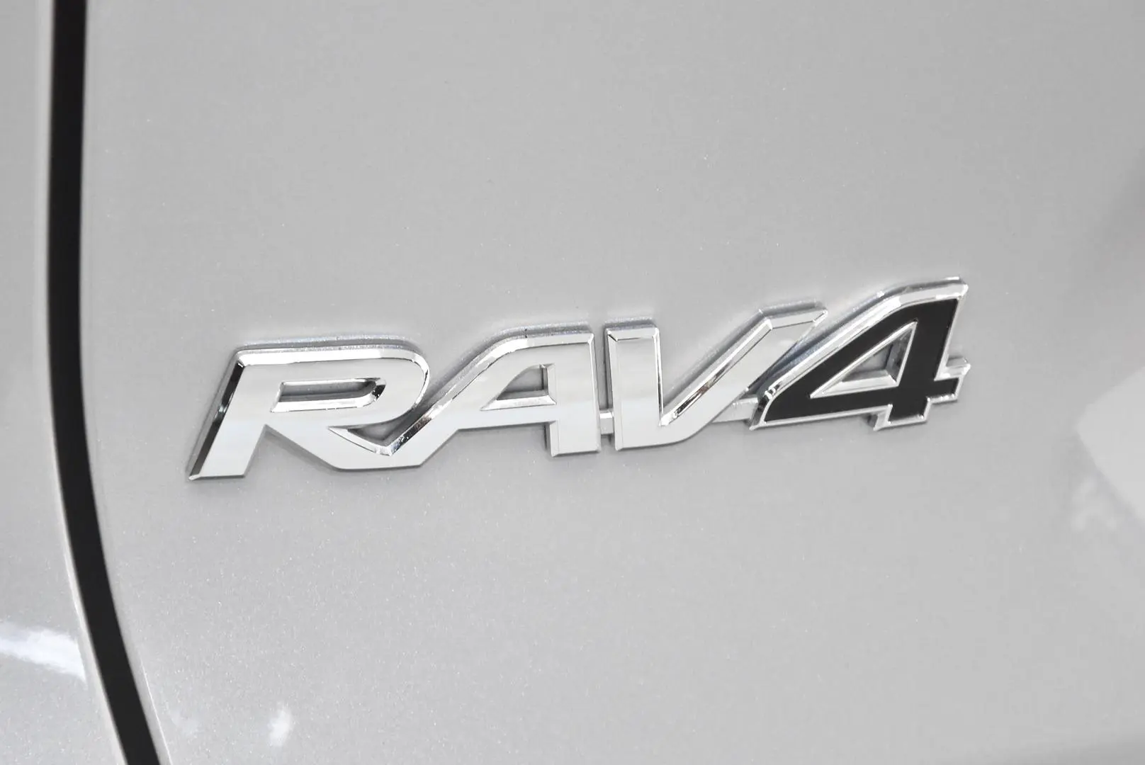 2024 Toyota RAV4 Gallery Image 7