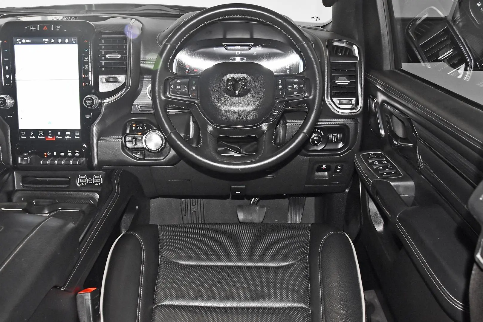 2024 RAM 1500 Gallery Image 16