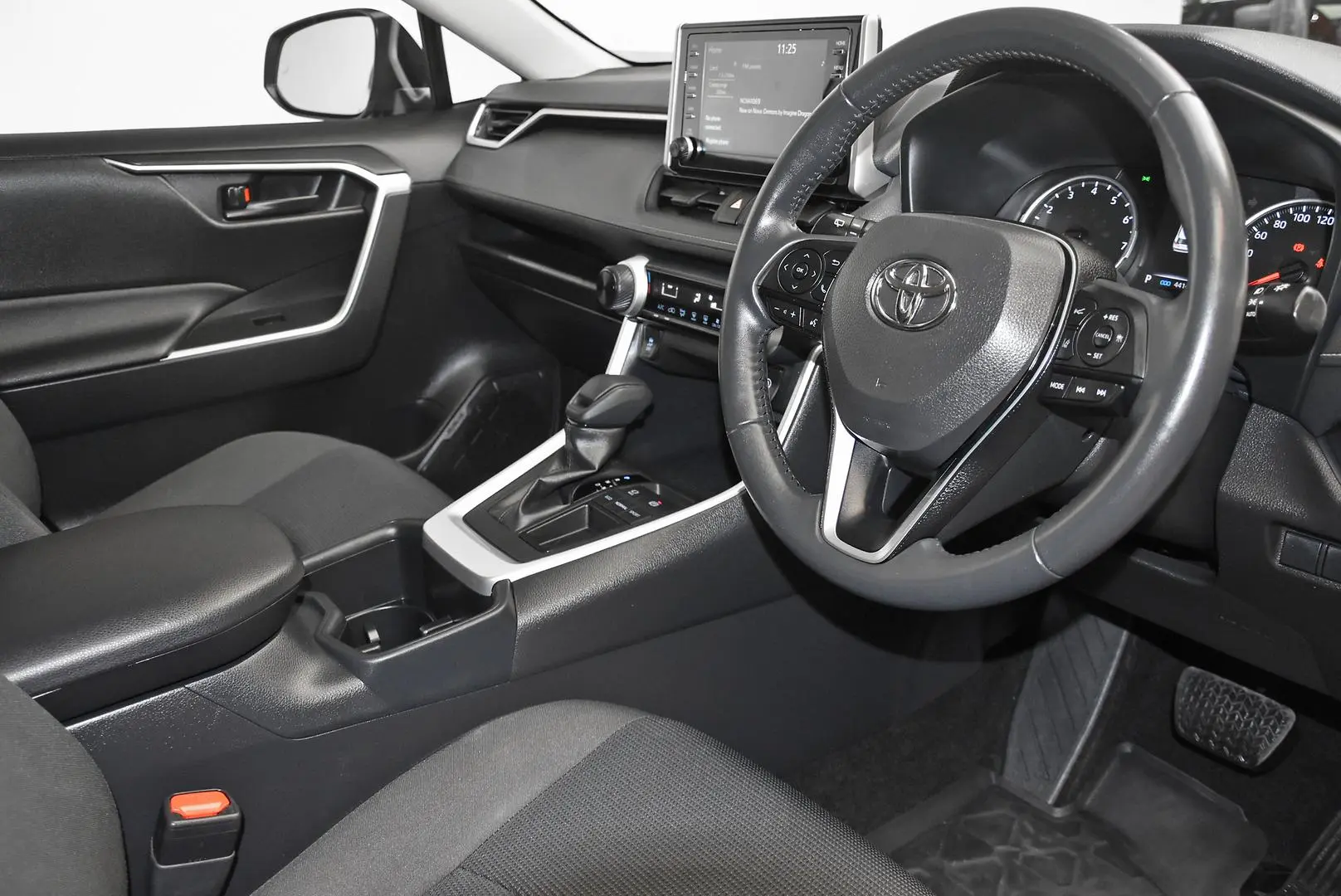 2022 Toyota Rav4 Gallery Image 8