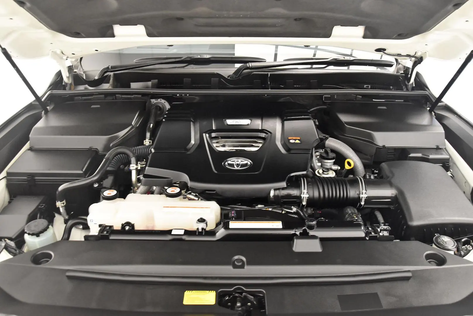 2024 Toyota Landcruiser Gallery Image 22