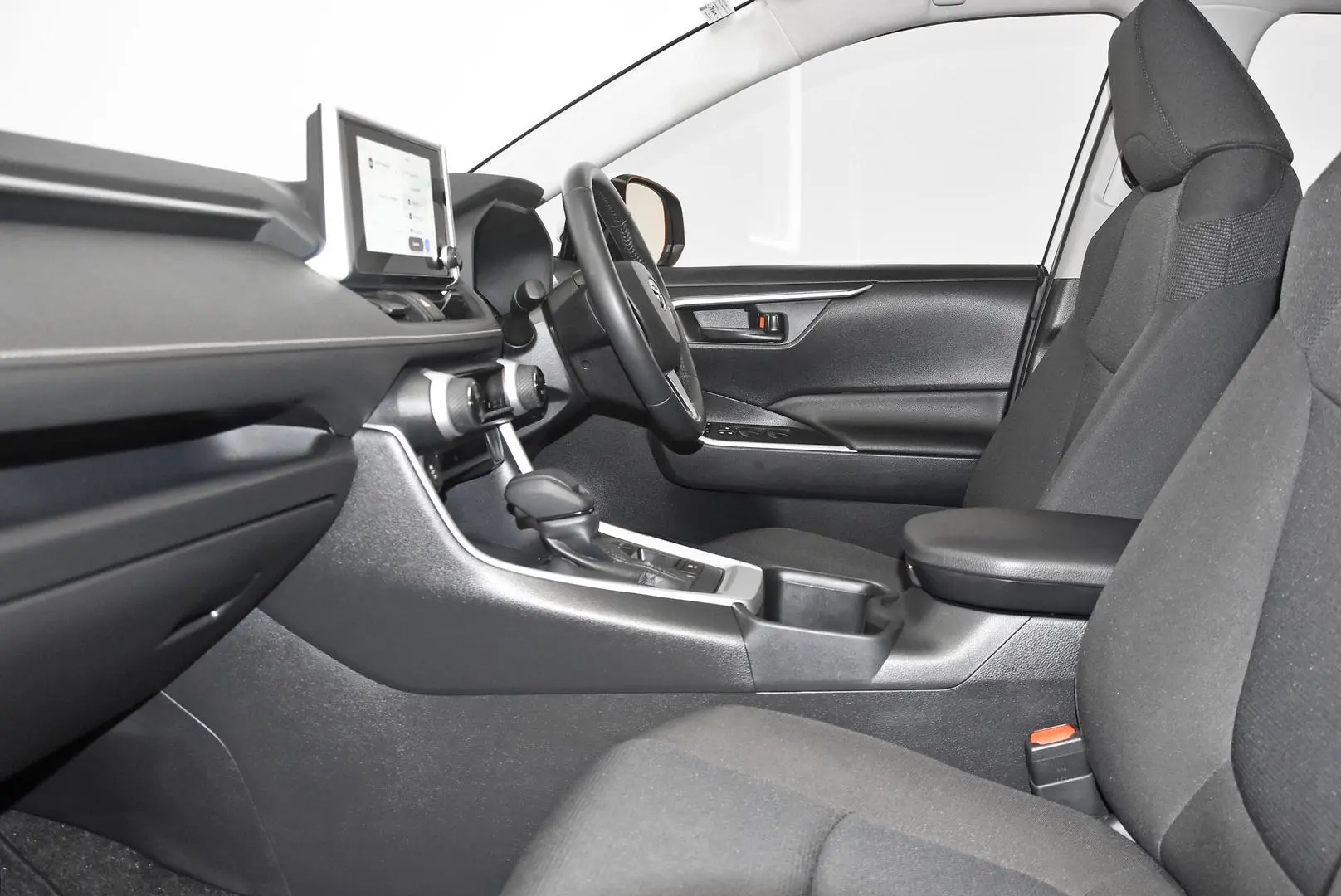 2024 Toyota RAV4 Gallery Image 18