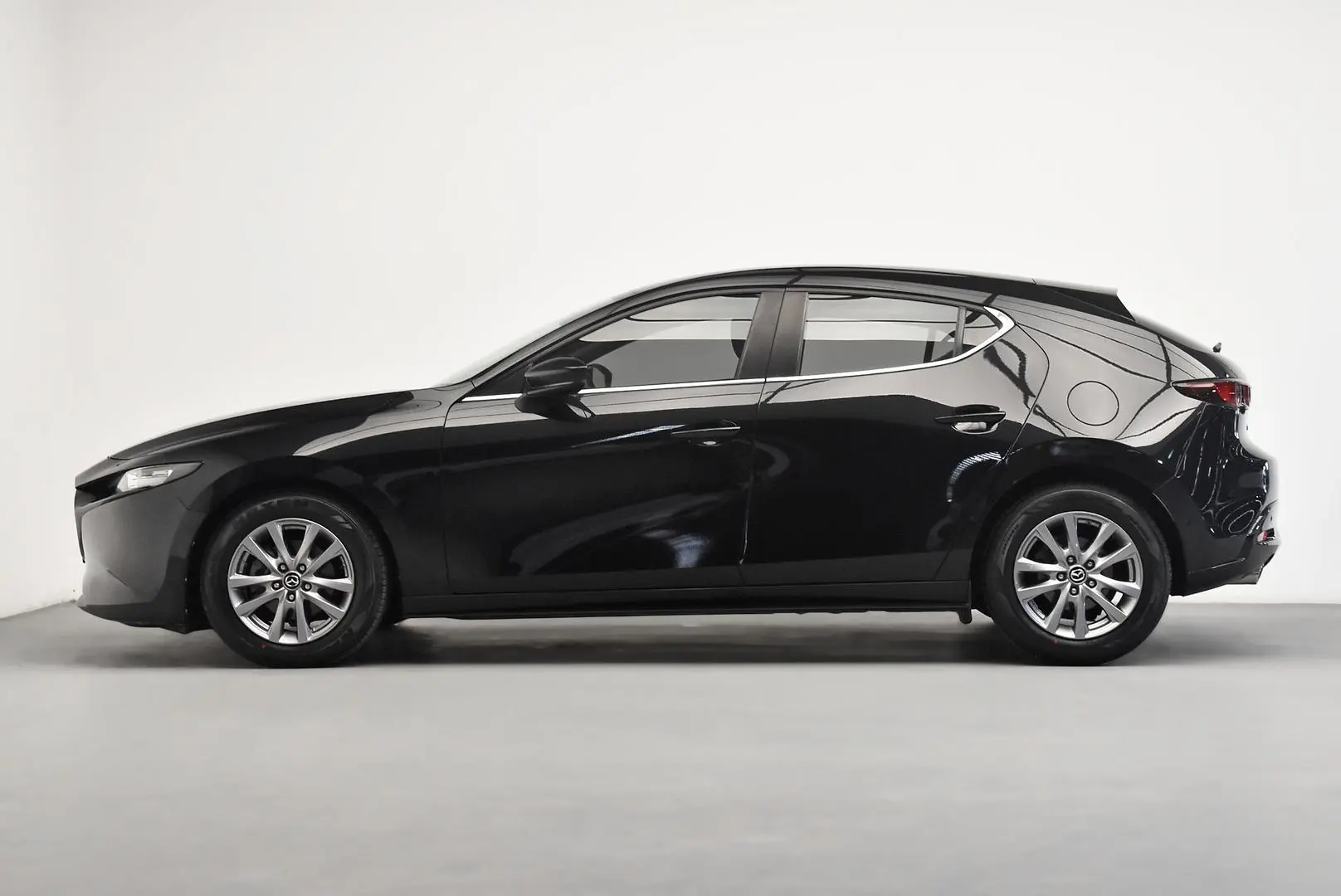 2019 Mazda 3 Gallery Image 4