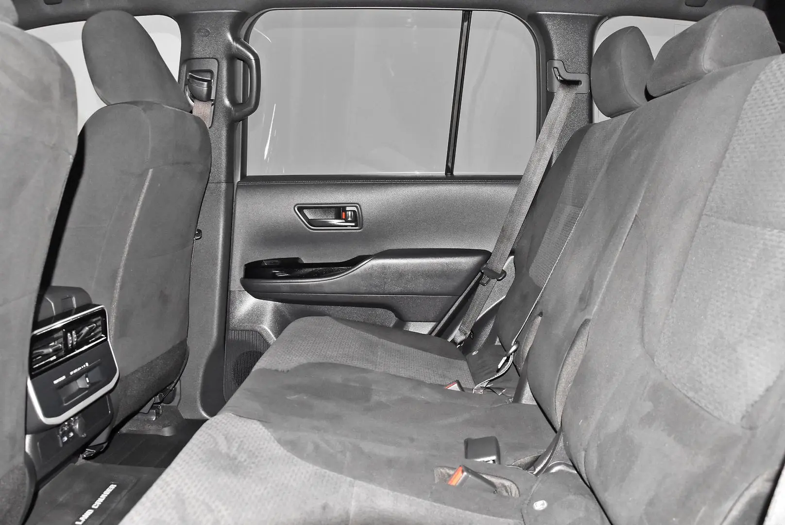 2022 Toyota Landcruiser Gallery Image 18