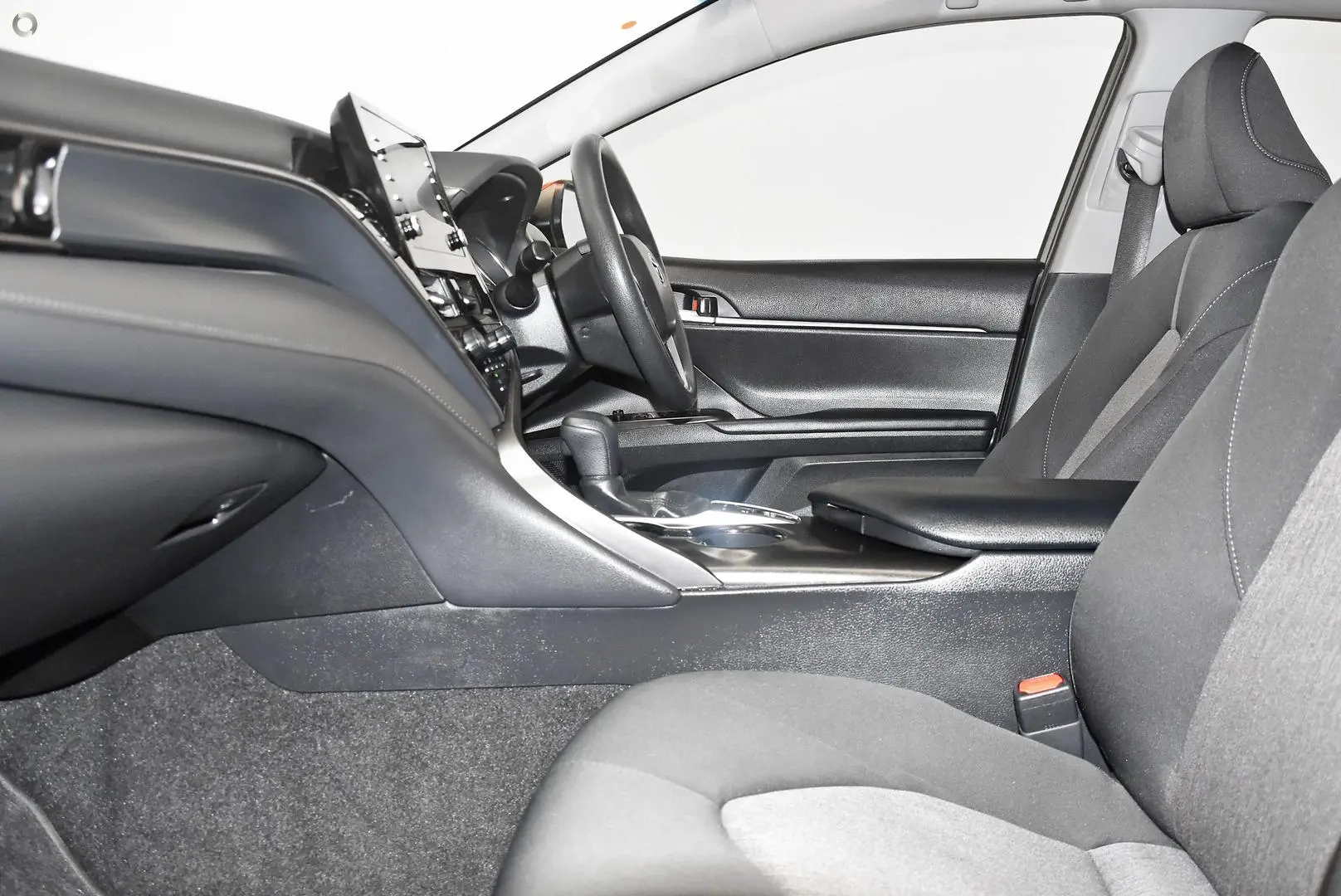 2022 Toyota Camry Gallery Image 17