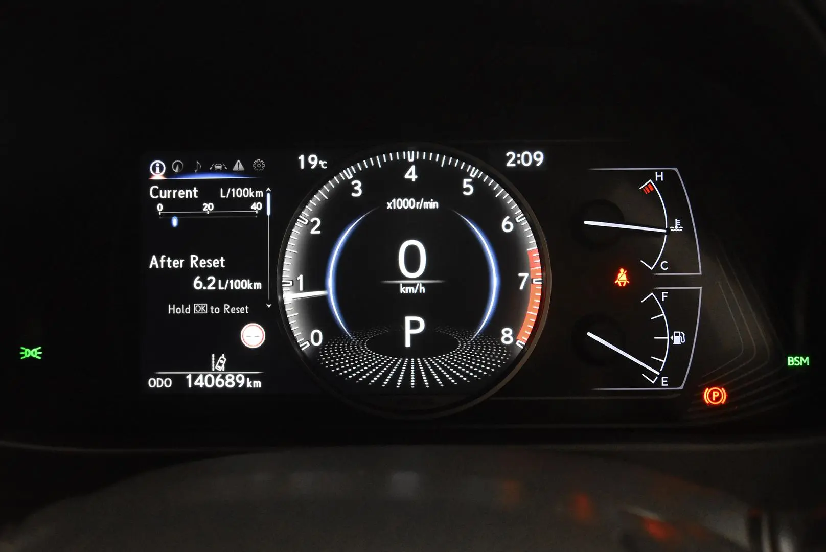 2019 Lexus UX Gallery Image 10