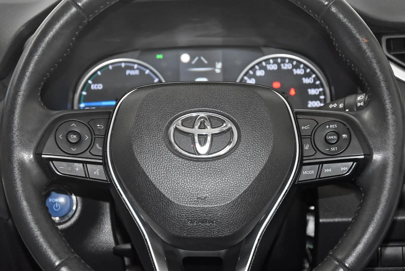 2022 Toyota RAV4 Gallery Image 16