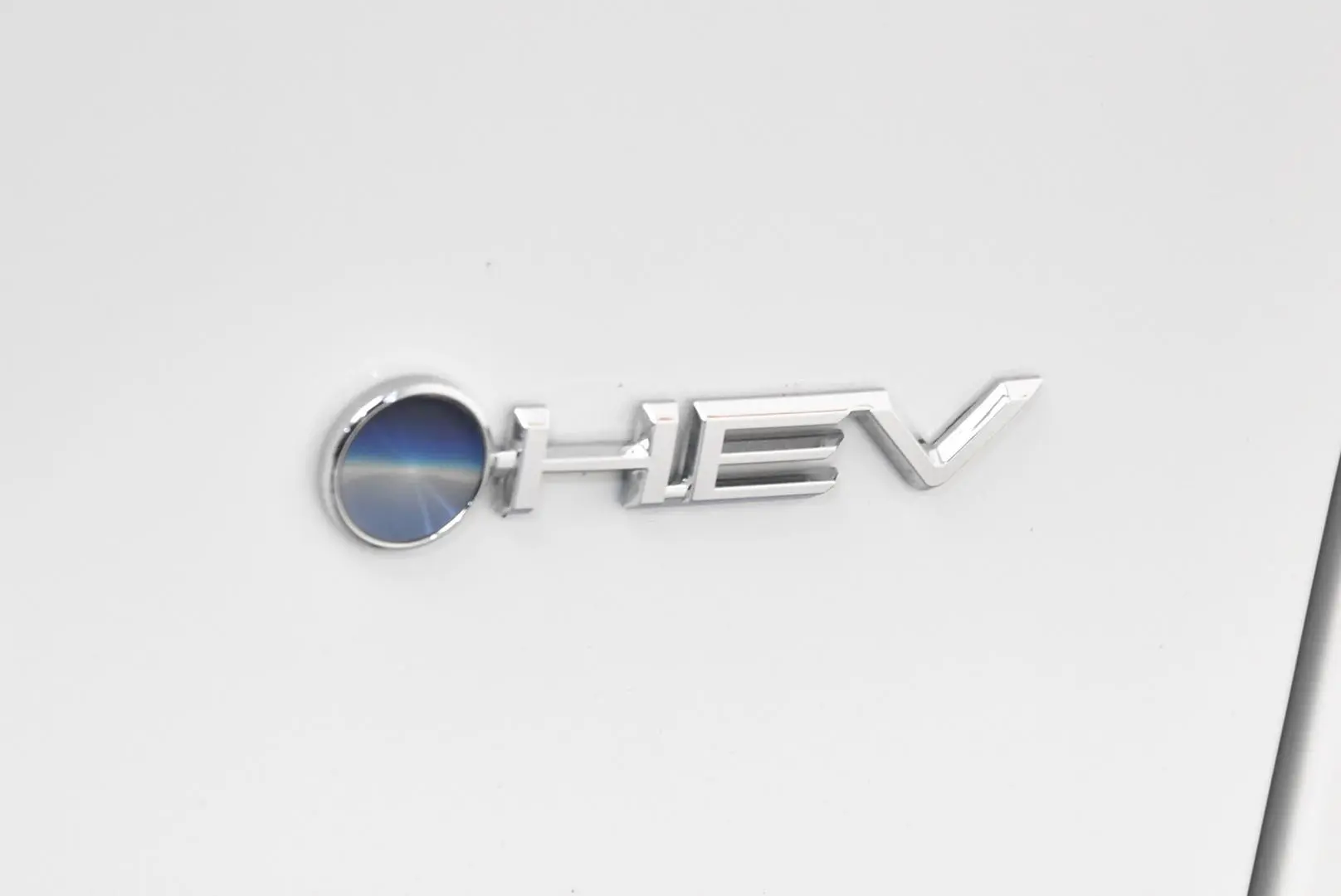 2025 Toyota RAV4 Gallery Image 8