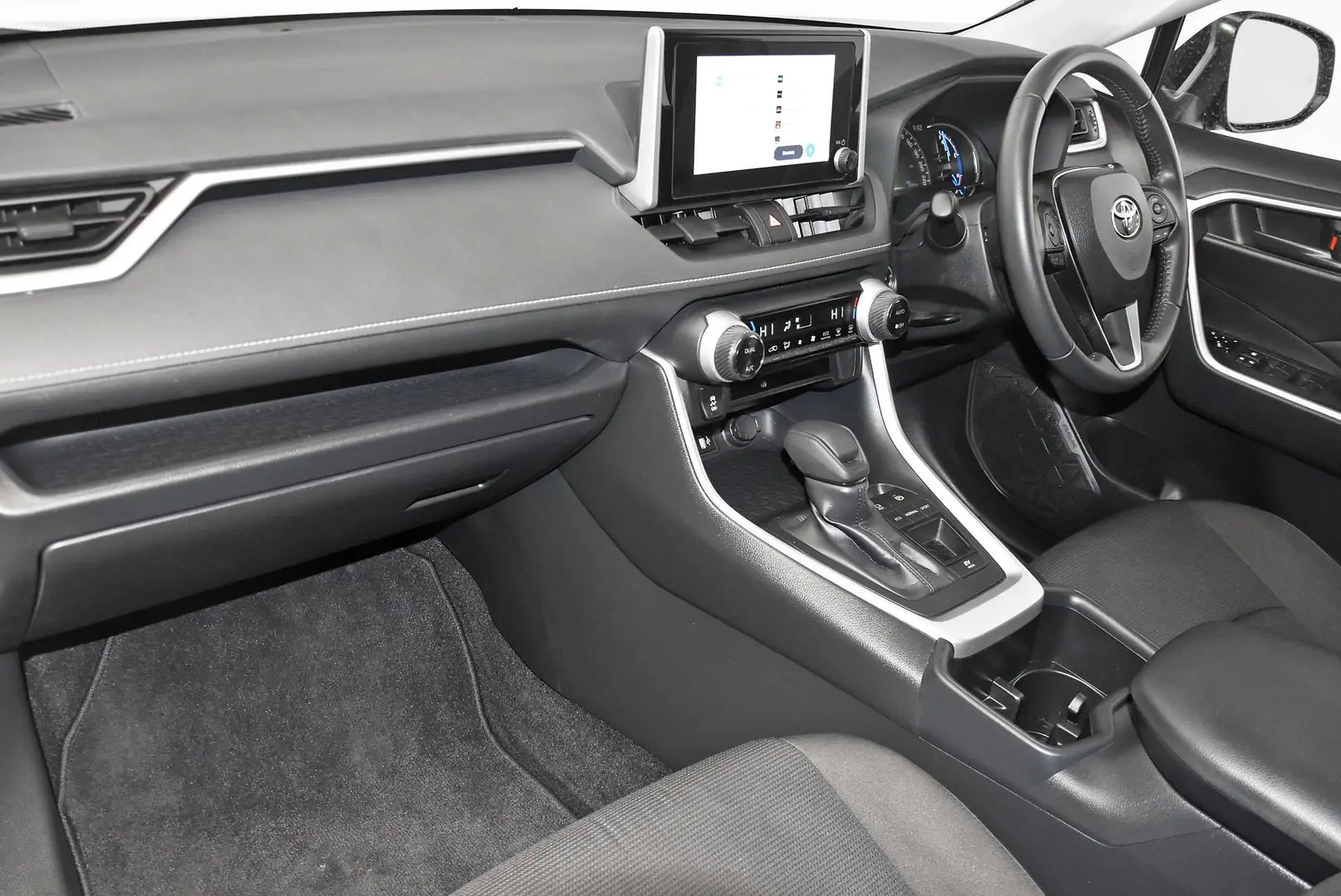 2024 Toyota RAV4 Gallery Image 17