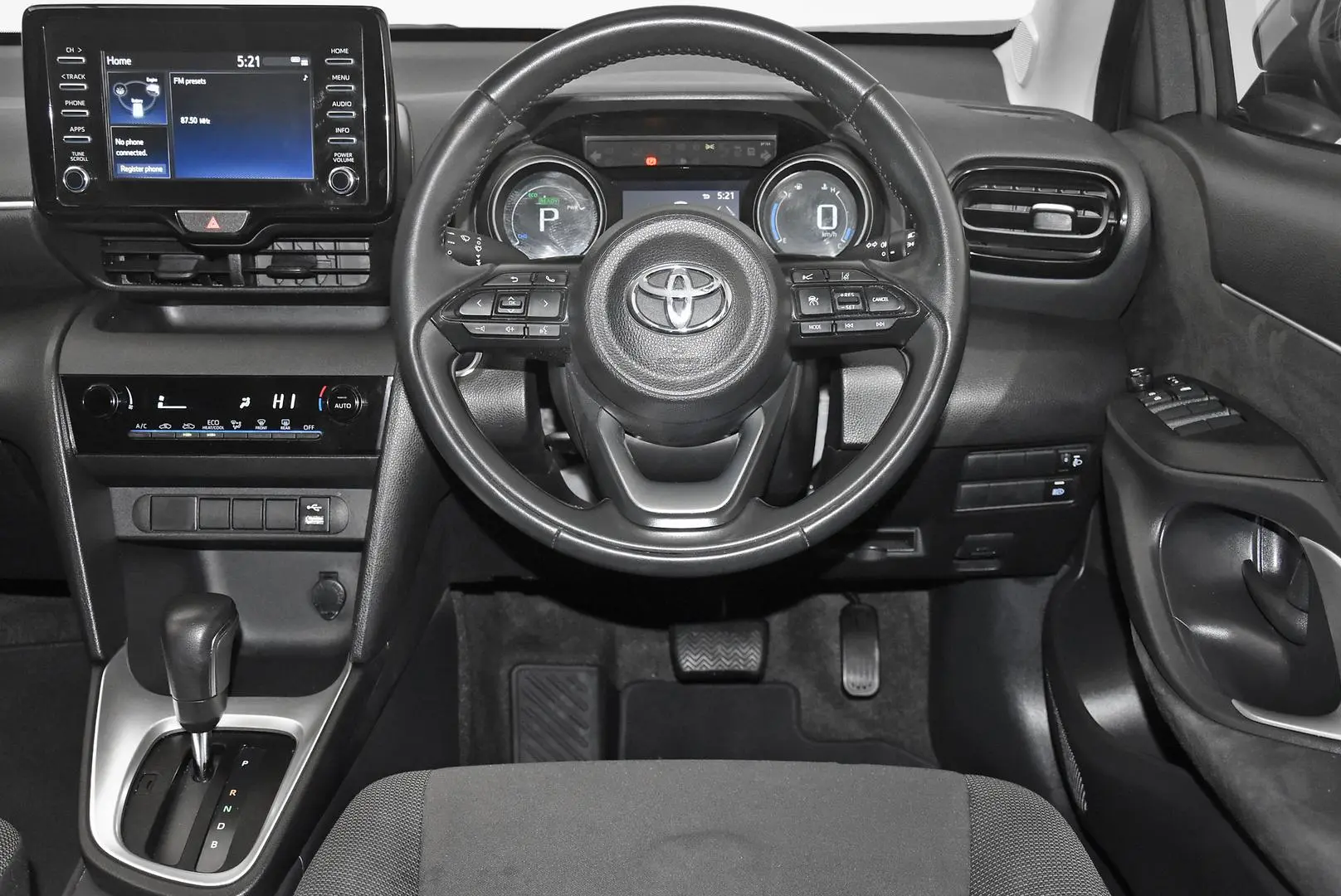 2023 Toyota Yaris Cross Gallery Image 15