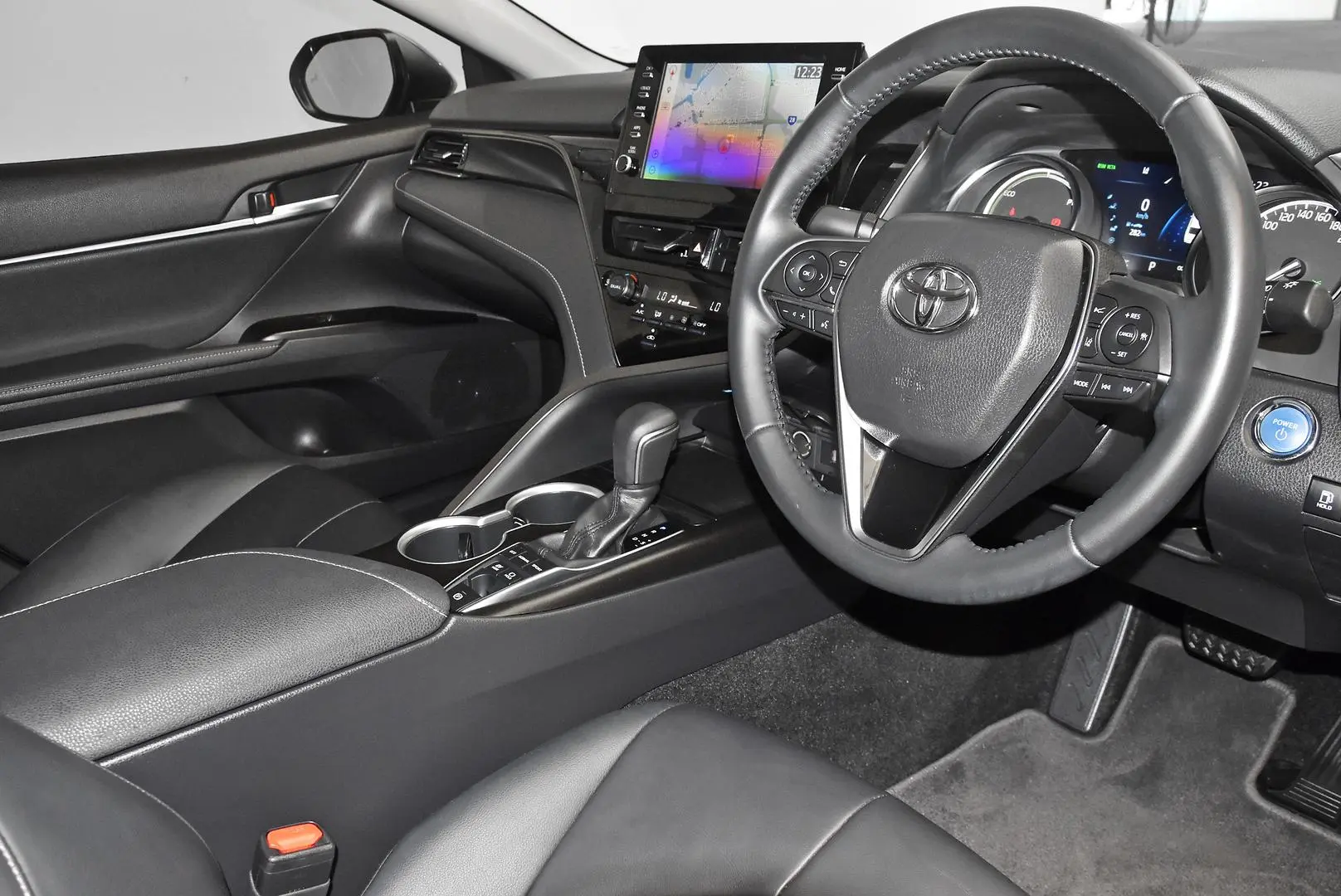 2022 Toyota Camry Gallery Image 8