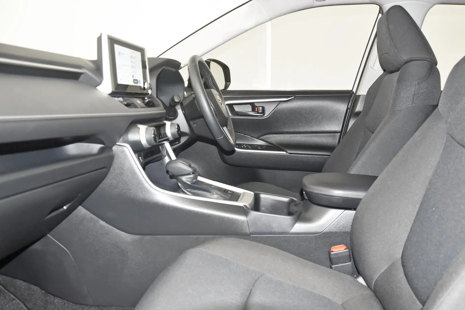 2024 Toyota RAV4 Gallery Image 18