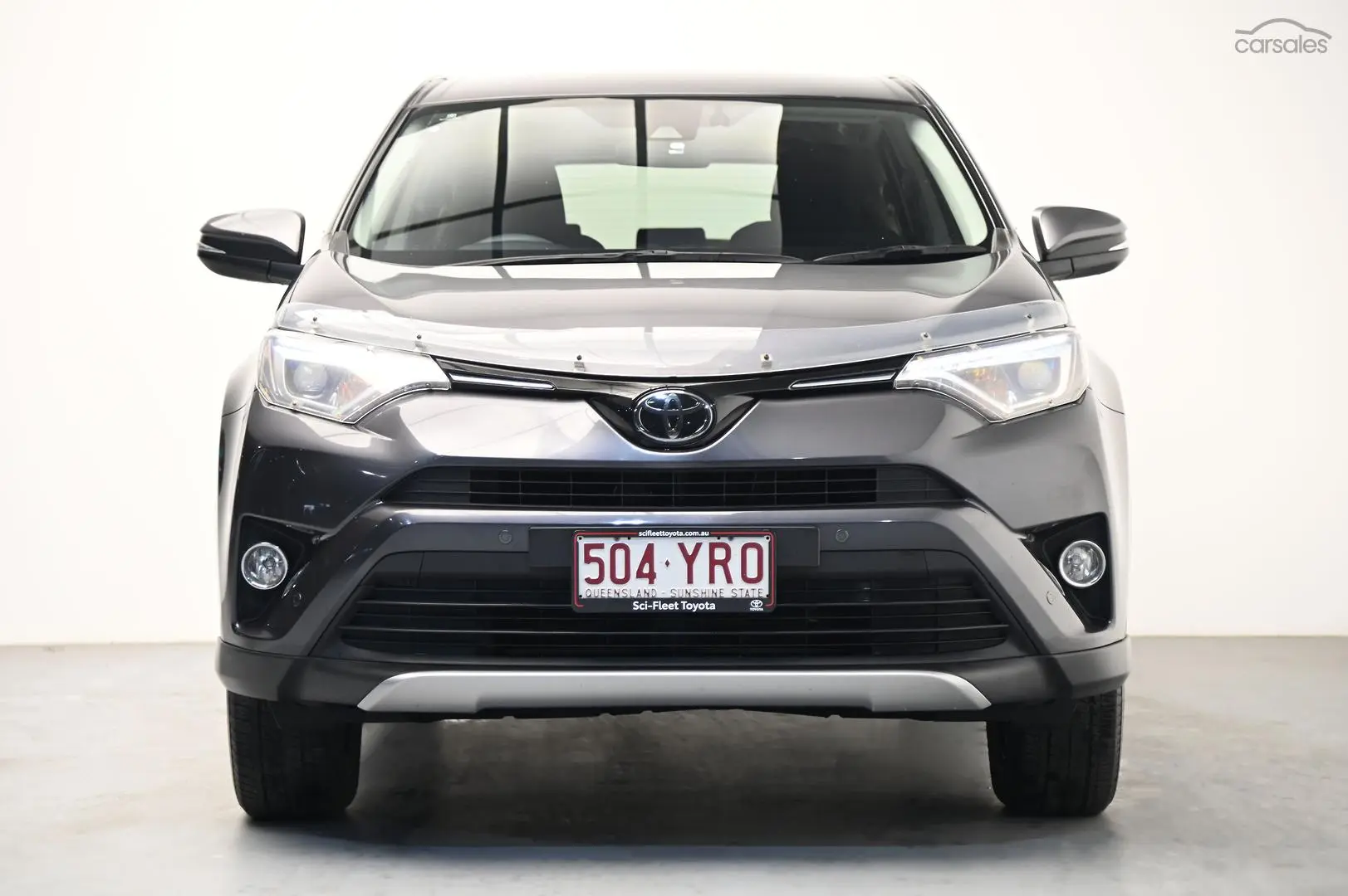 2018 Toyota RAV4 Image 2