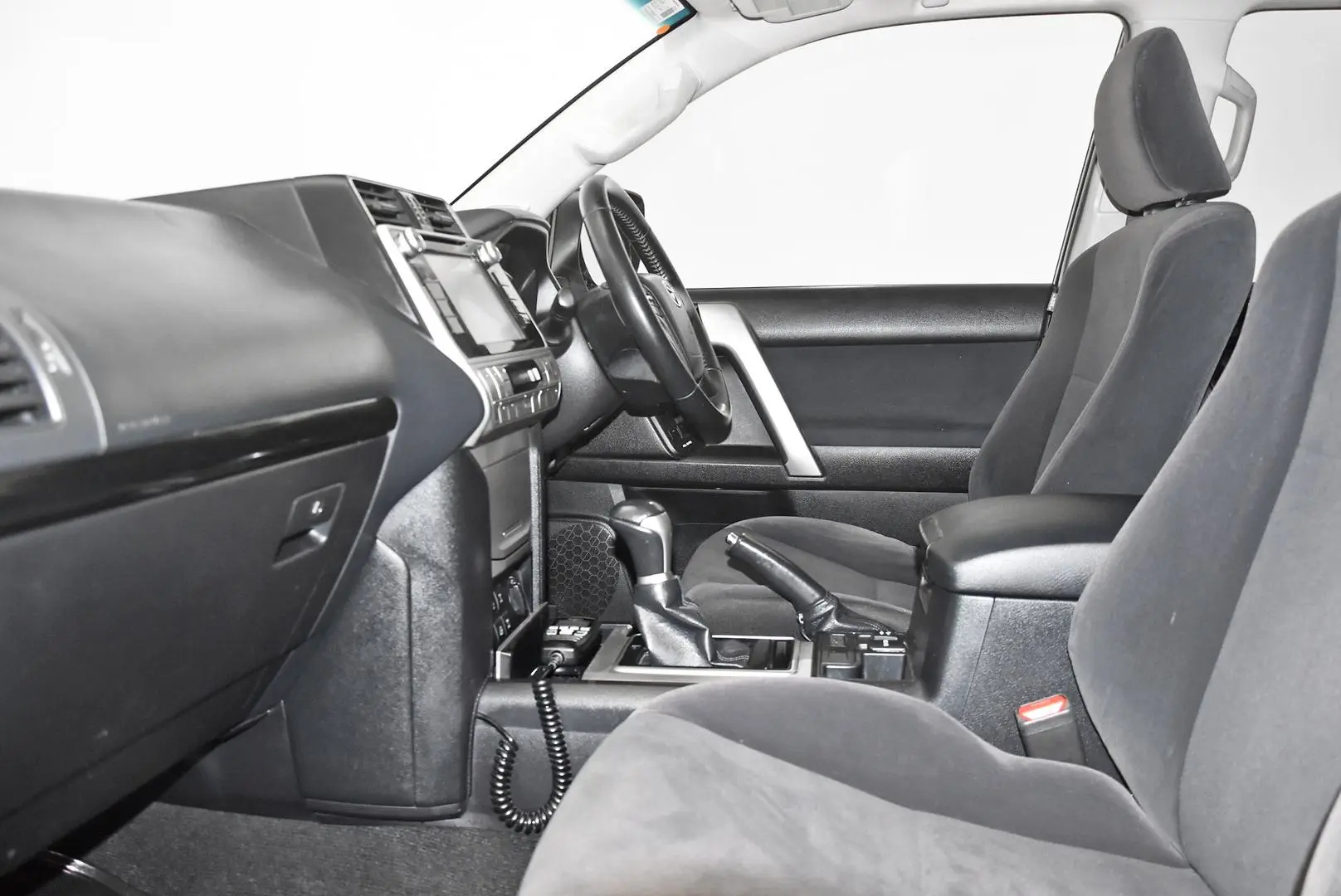 2017 Toyota Landcruiser Prado Gallery Image 16