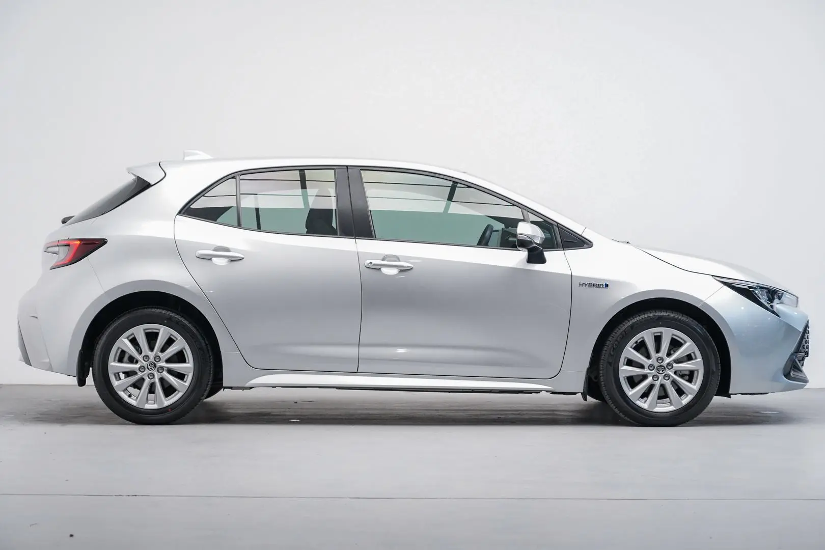 2022 Toyota Corolla Gallery Image 2