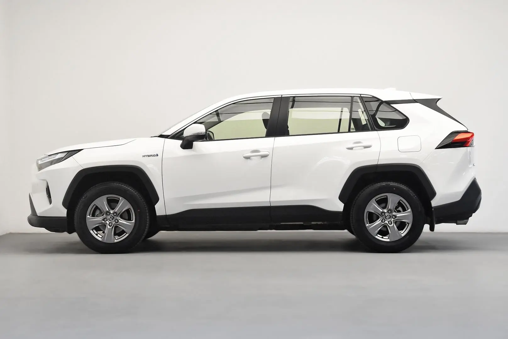 2024 Toyota RAV4 Gallery Image 4