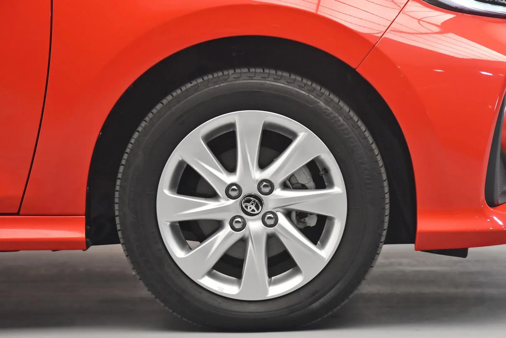 2025 Toyota Yaris Gallery Image 23