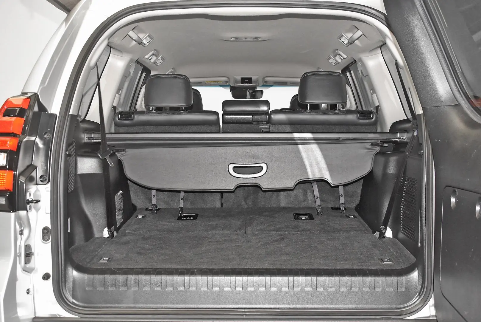 2019 Toyota Landcruiser Prado Gallery Image 19