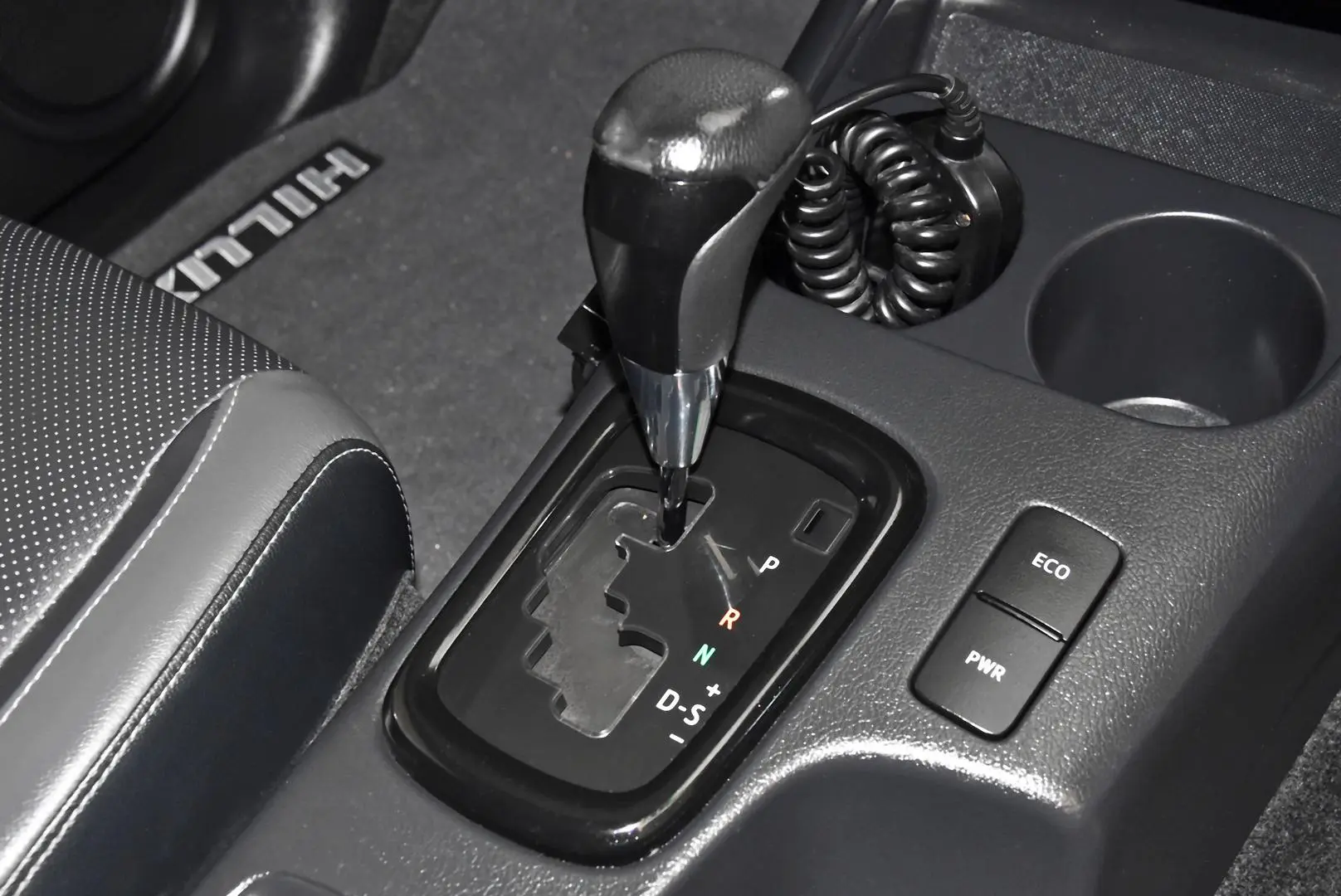 2021 Toyota Hilux Gallery Image 13