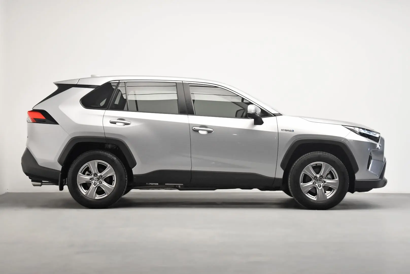 2024 Toyota RAV4 Gallery Image 3
