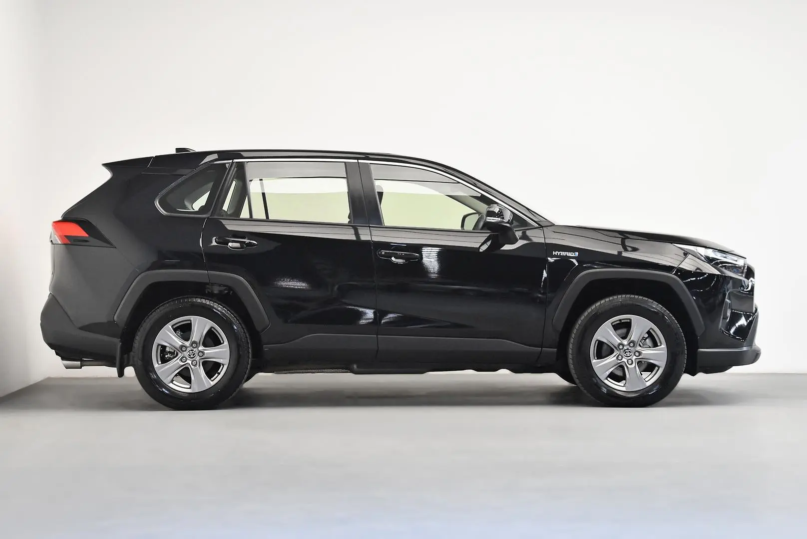 2024 Toyota RAV4 Gallery Image 3