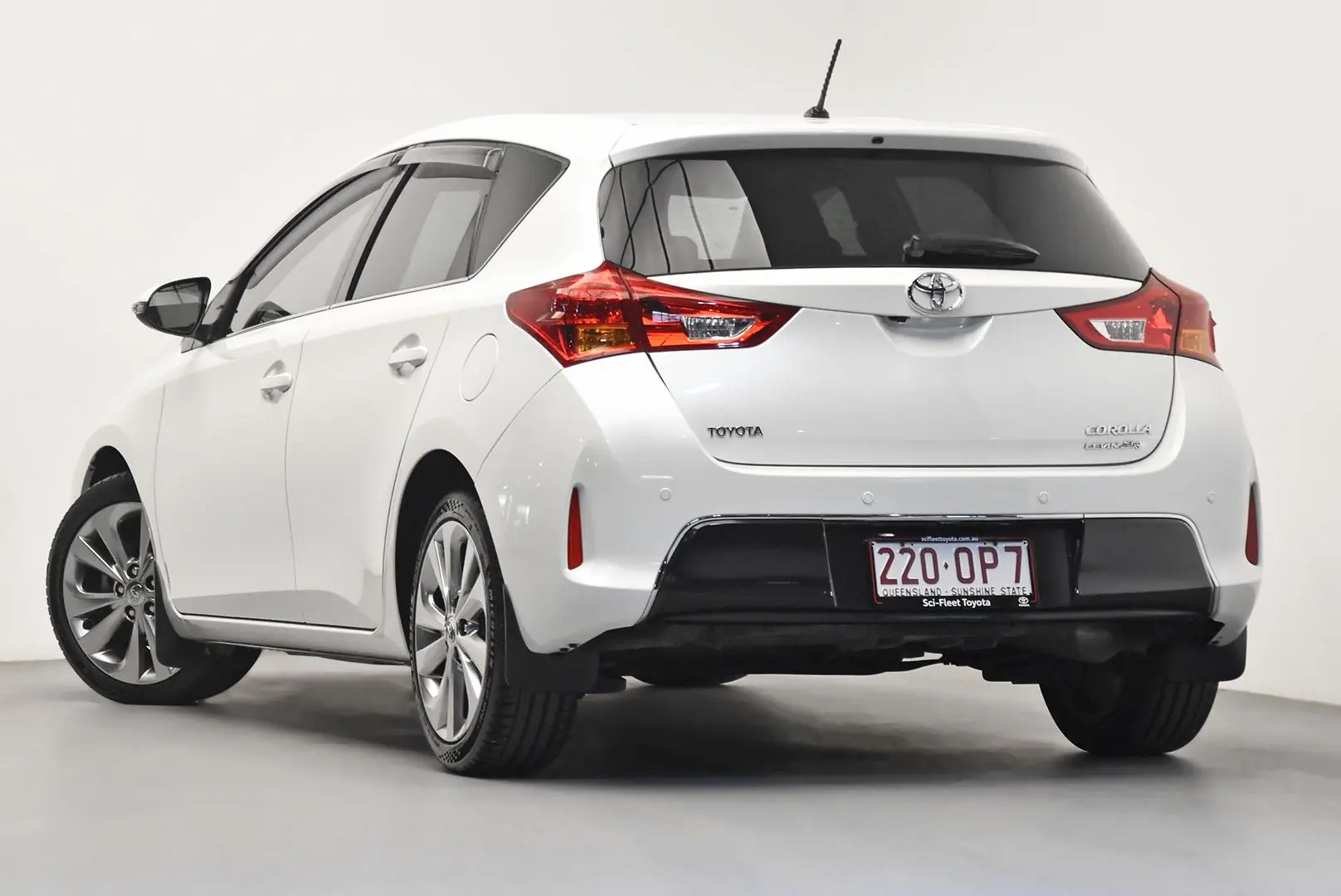 2014 Toyota Corolla Gallery Image 5