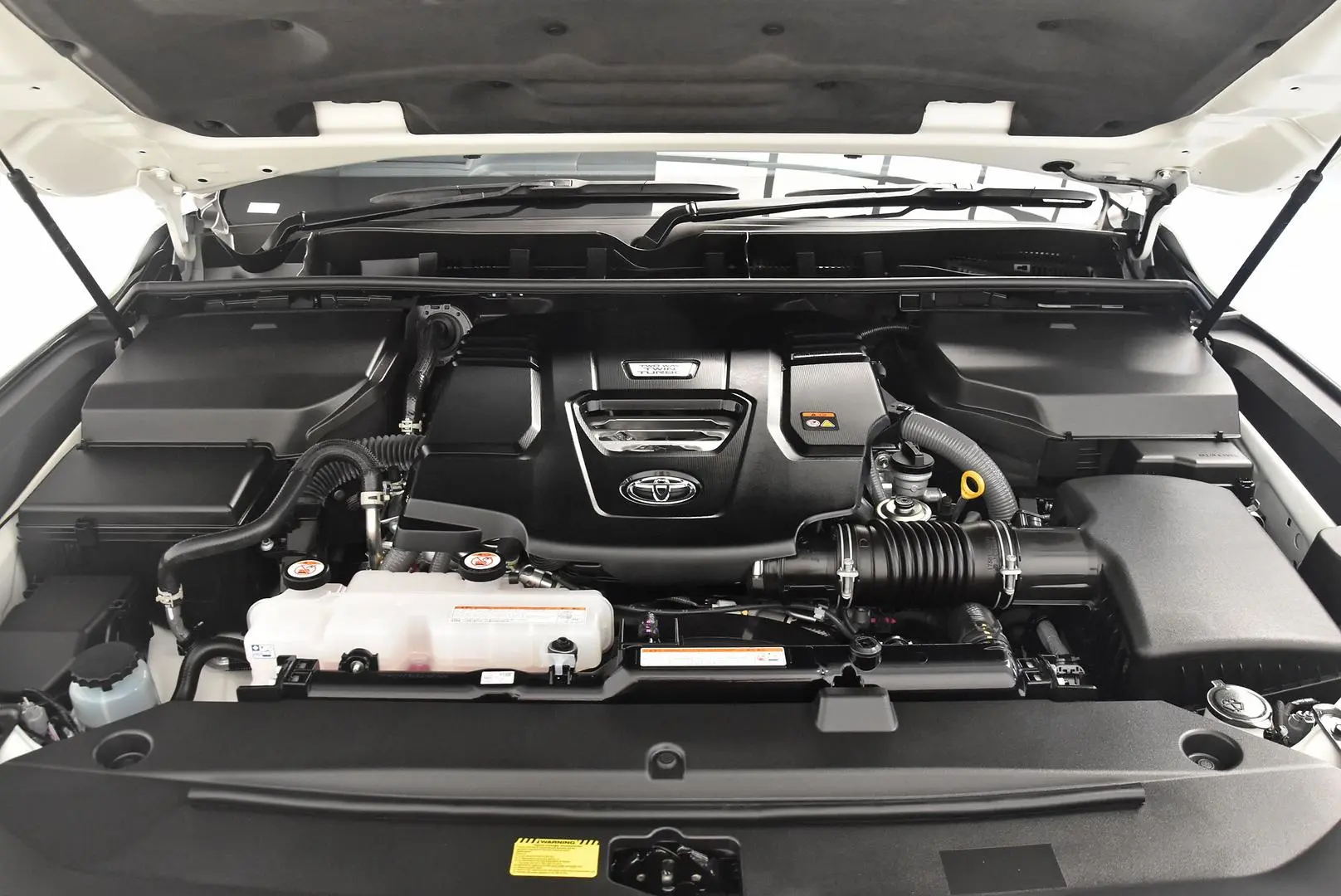 2025 Toyota Landcruiser Gallery Image 24