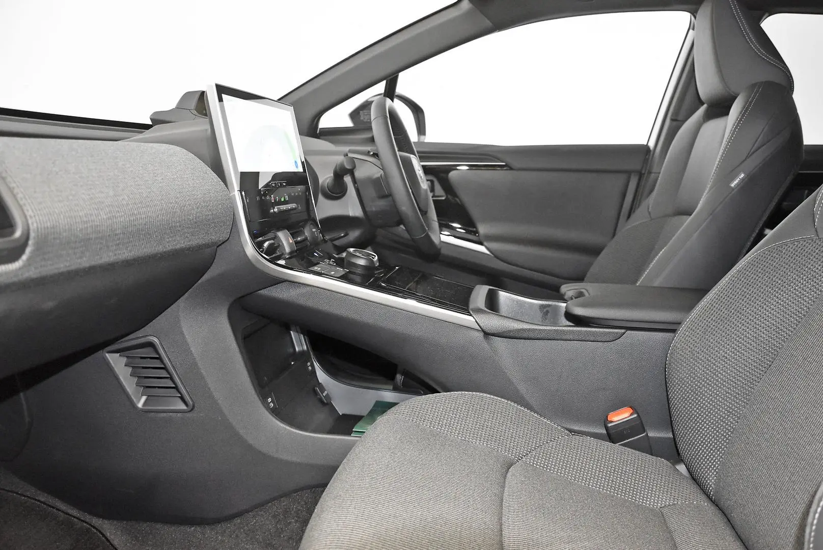 2024 Toyota bZ4X Gallery Image 17