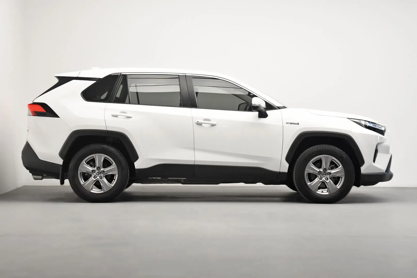 2024 Toyota RAV4 Gallery Image 3