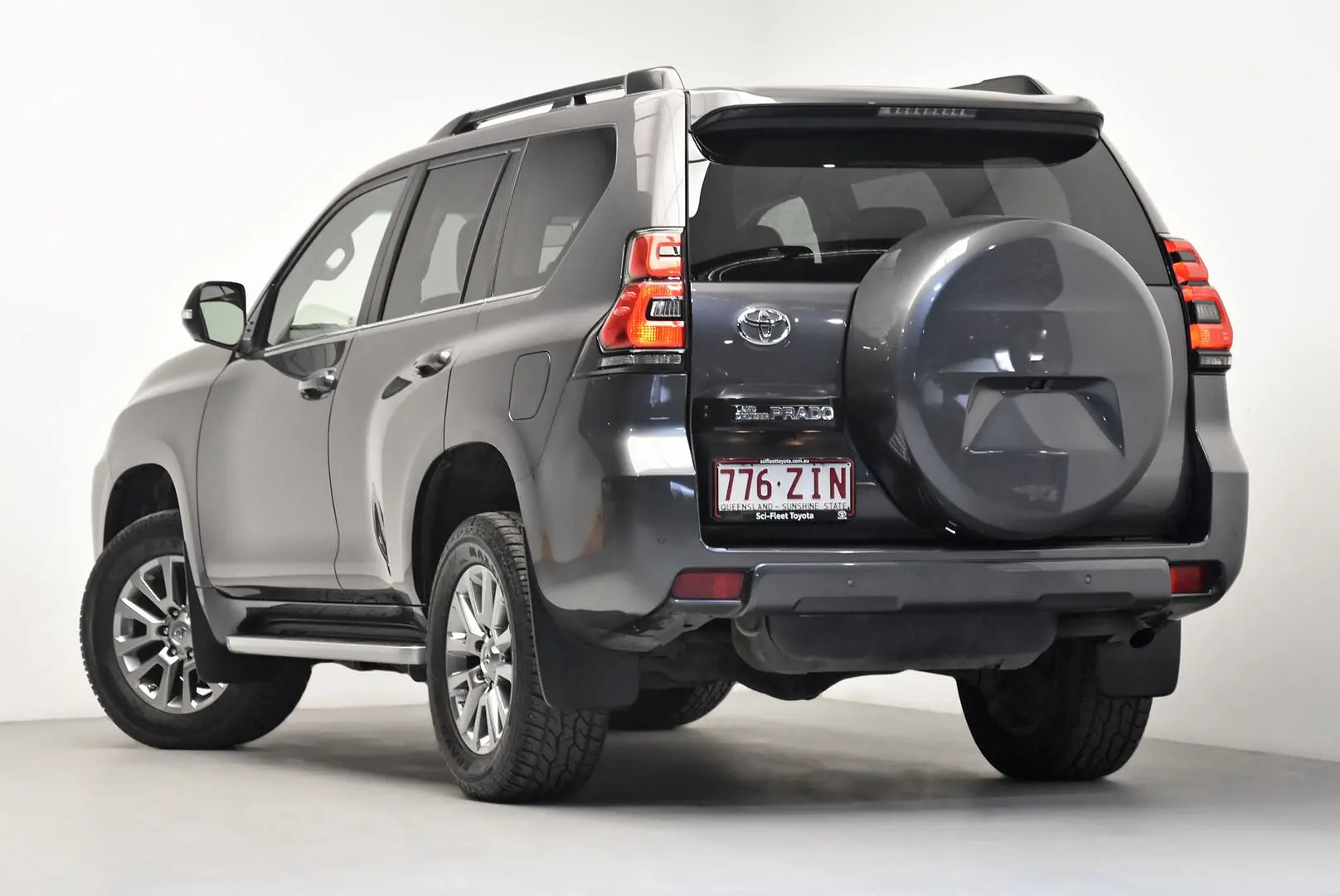 2019 Toyota Landcruiser Prado Gallery Image 5