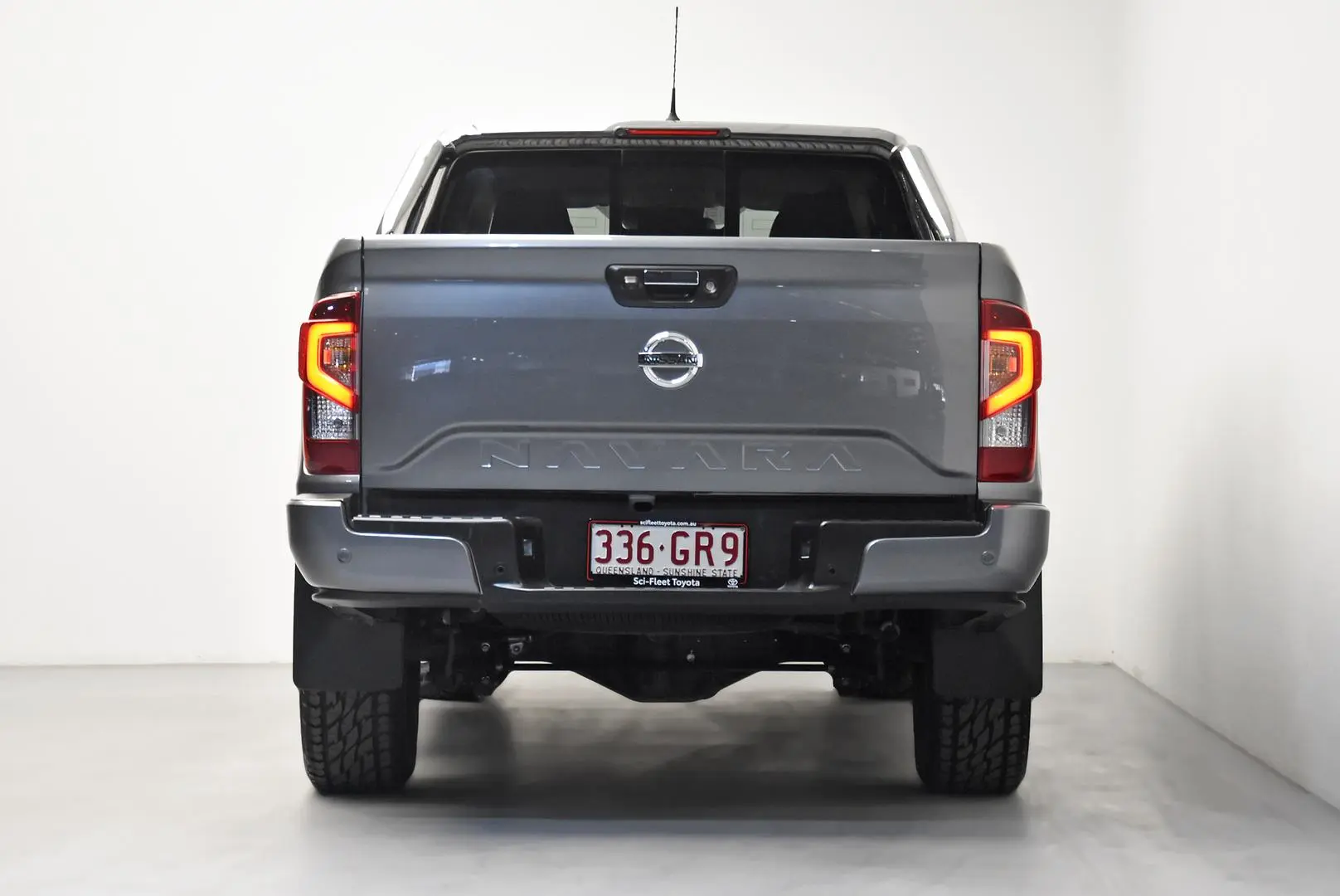 2021 Nissan Navara Gallery Image 6