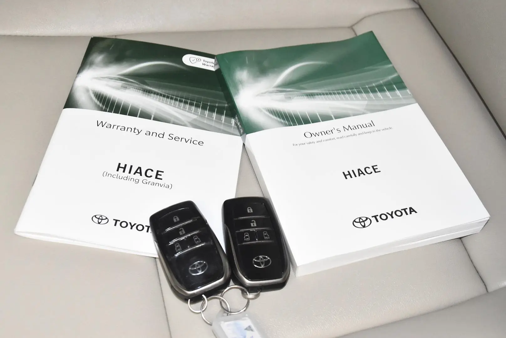 2025 Toyota Granvia Gallery Image 22