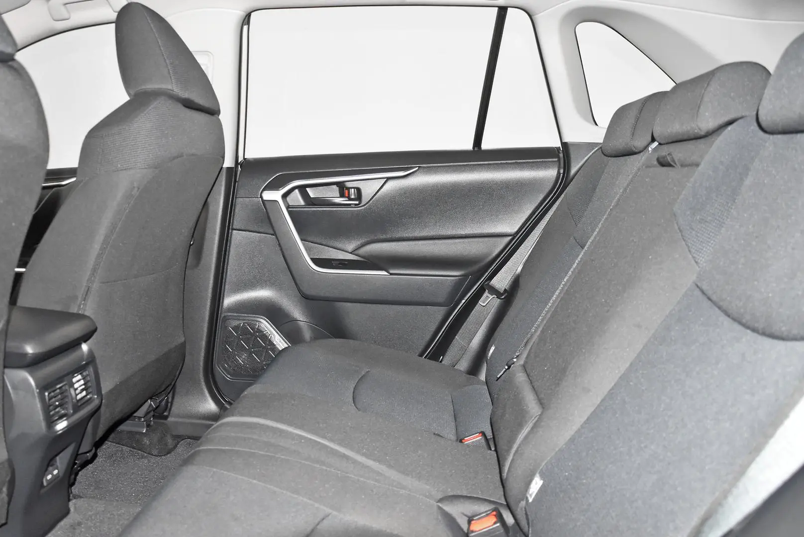 2024 Toyota RAV4 Gallery Image 19
