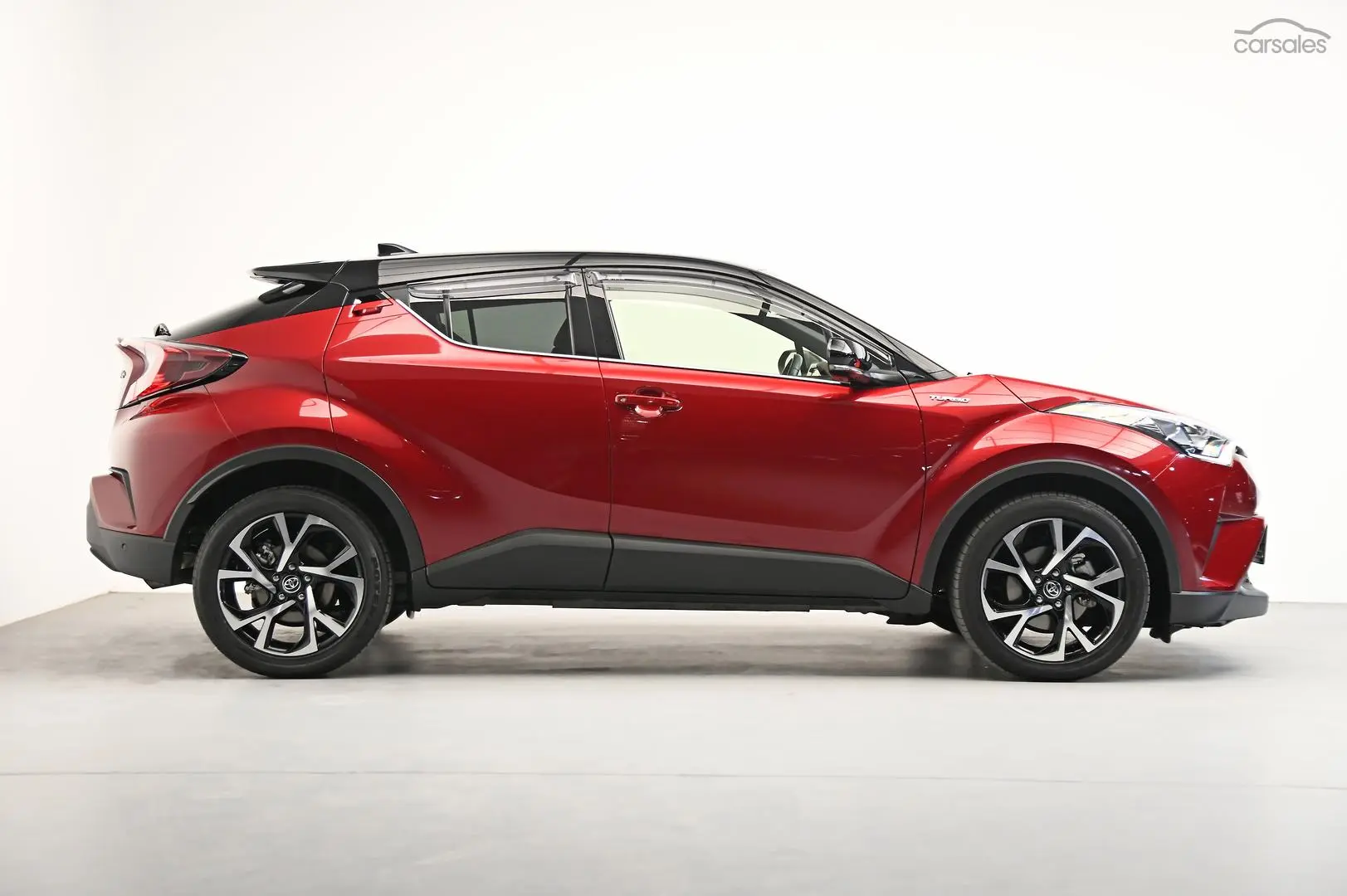 2018 Toyota C-HR Image 3