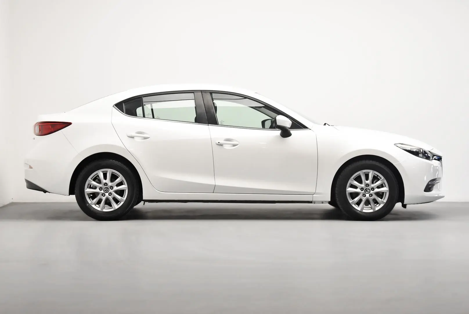 2018 Mazda 3 Gallery Image 3
