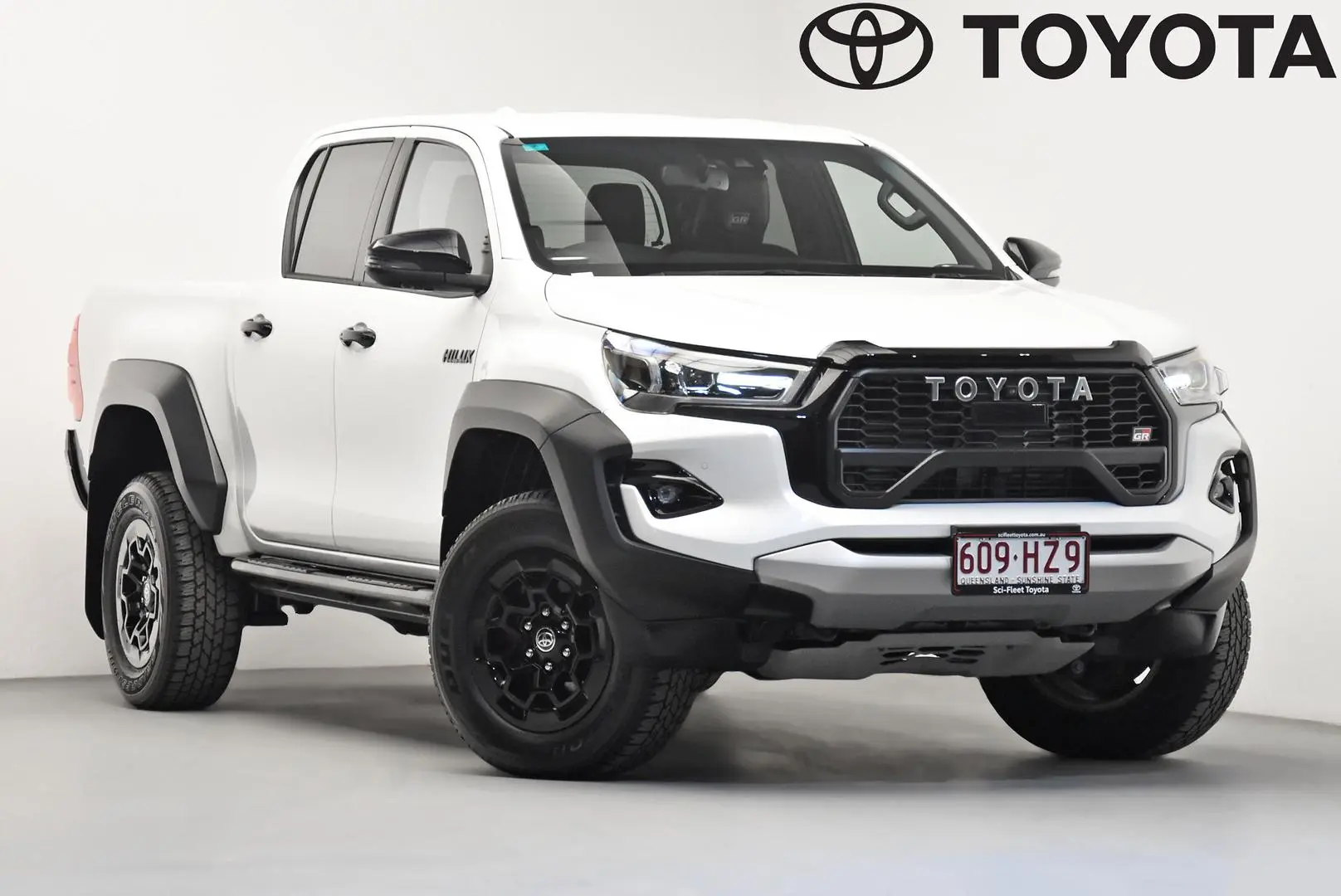 2023 Toyota Hilux Gallery Image 1