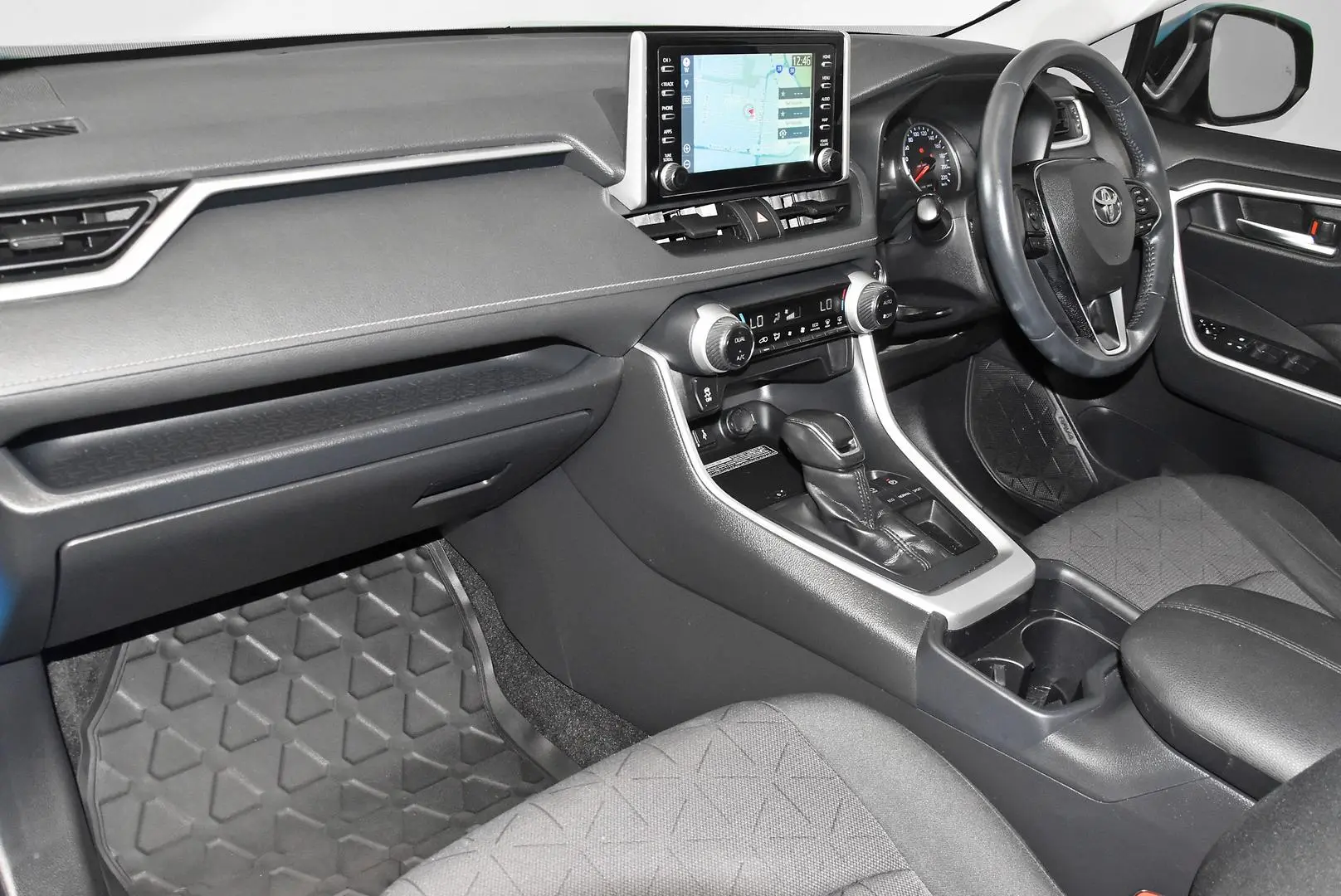 2020 Toyota RAV4 Gallery Image 16