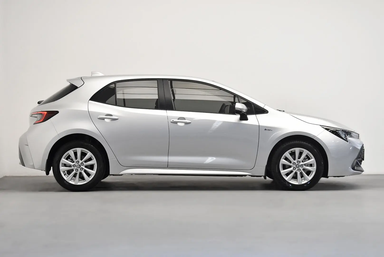 2025 Toyota Corolla Gallery Image 3