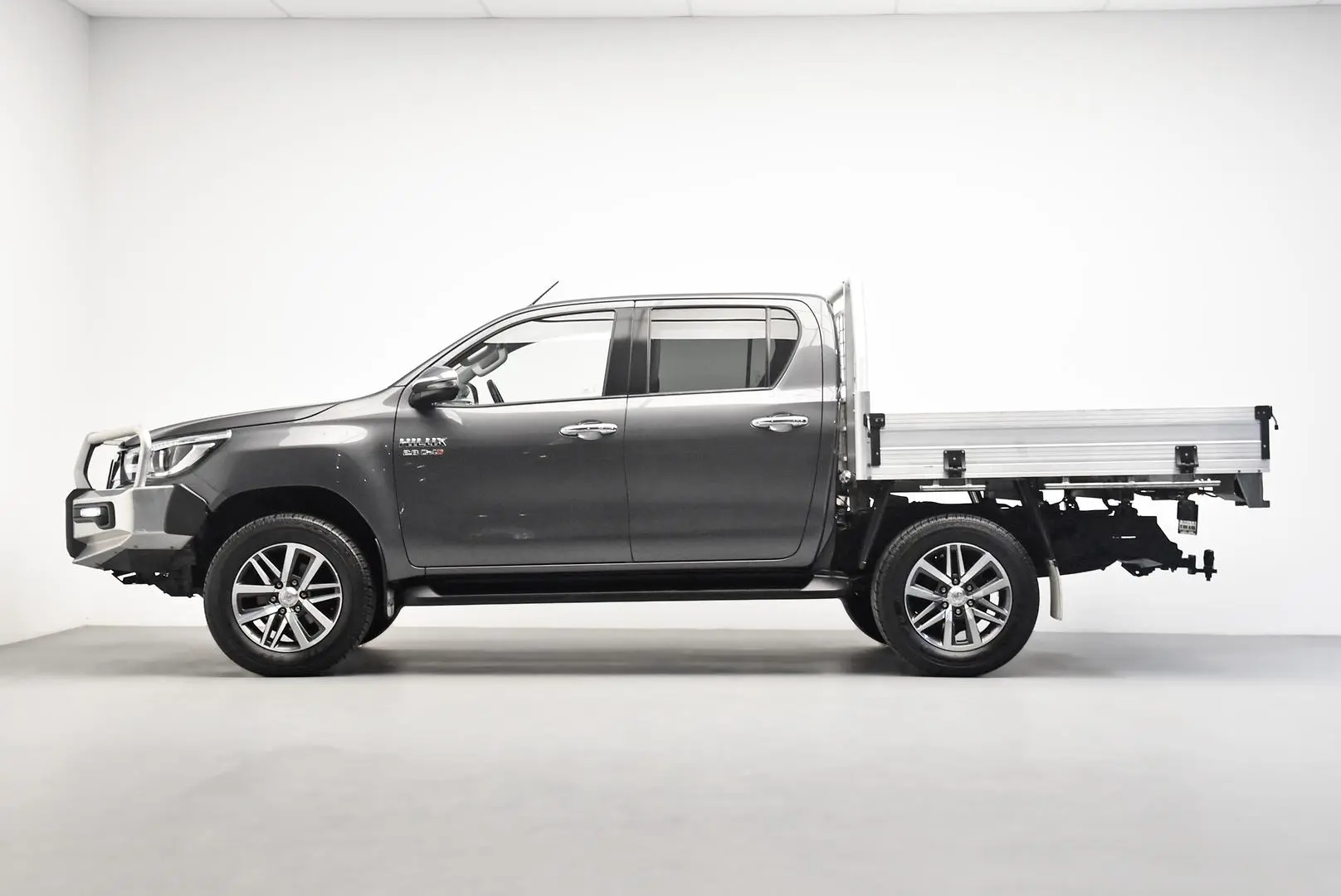 2019 Toyota Hilux Gallery Image 4