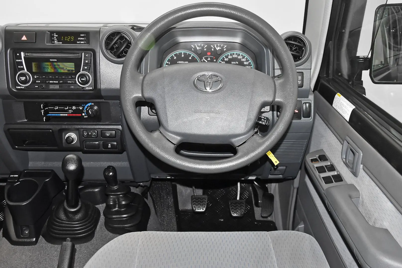 2016 Toyota Landcruiser Gallery Image 14